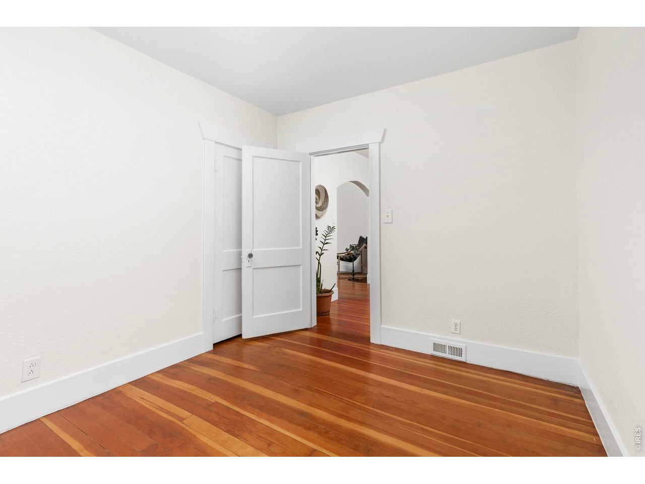 1020 Longs Peak Ave