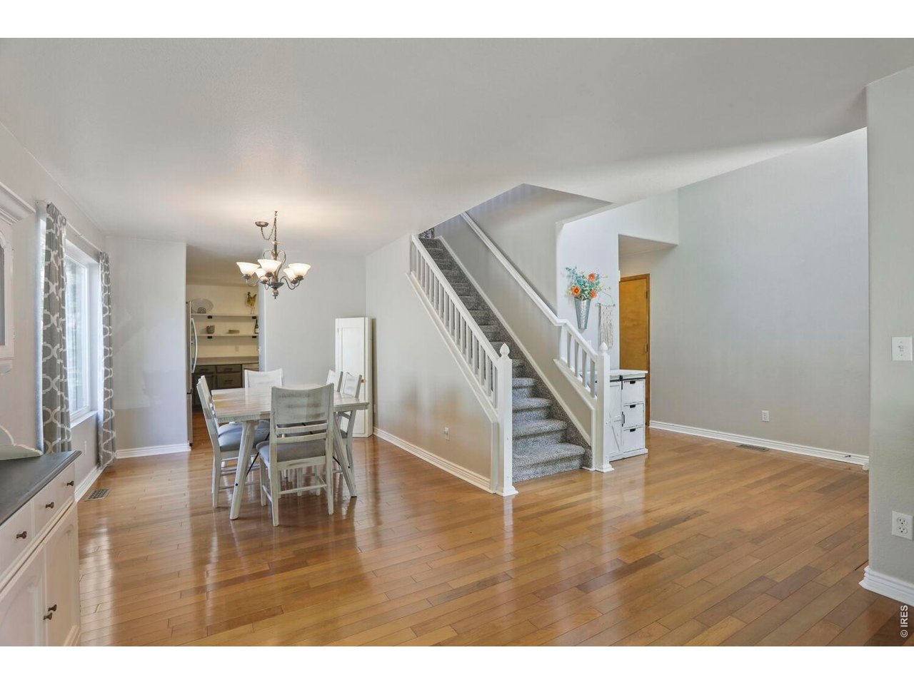 1245 Fall River Cir