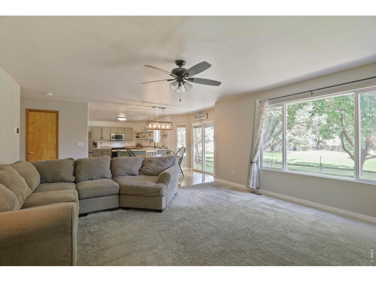 1245 Fall River Cir