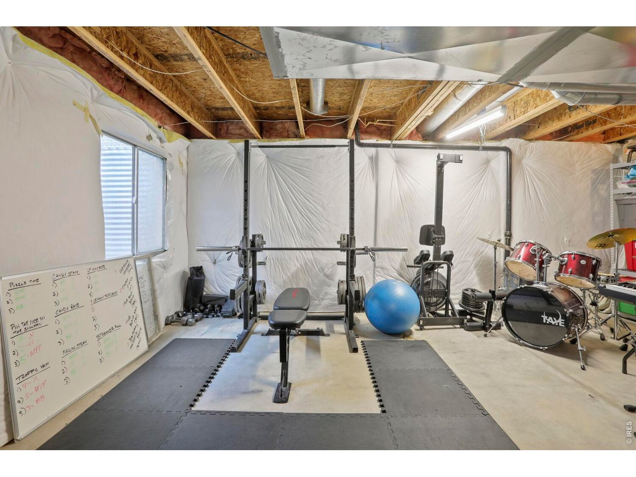 1245 Fall River Cir