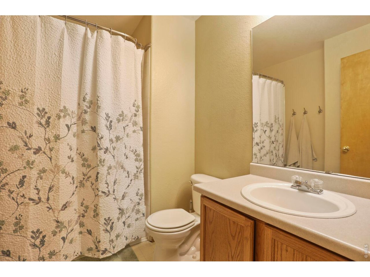 1245 Fall River Cir