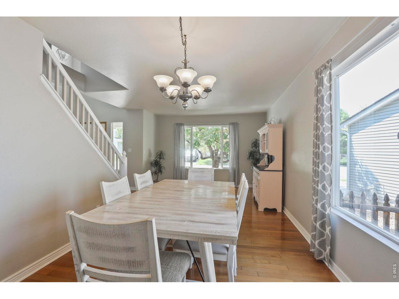 1245 Fall River Cir
