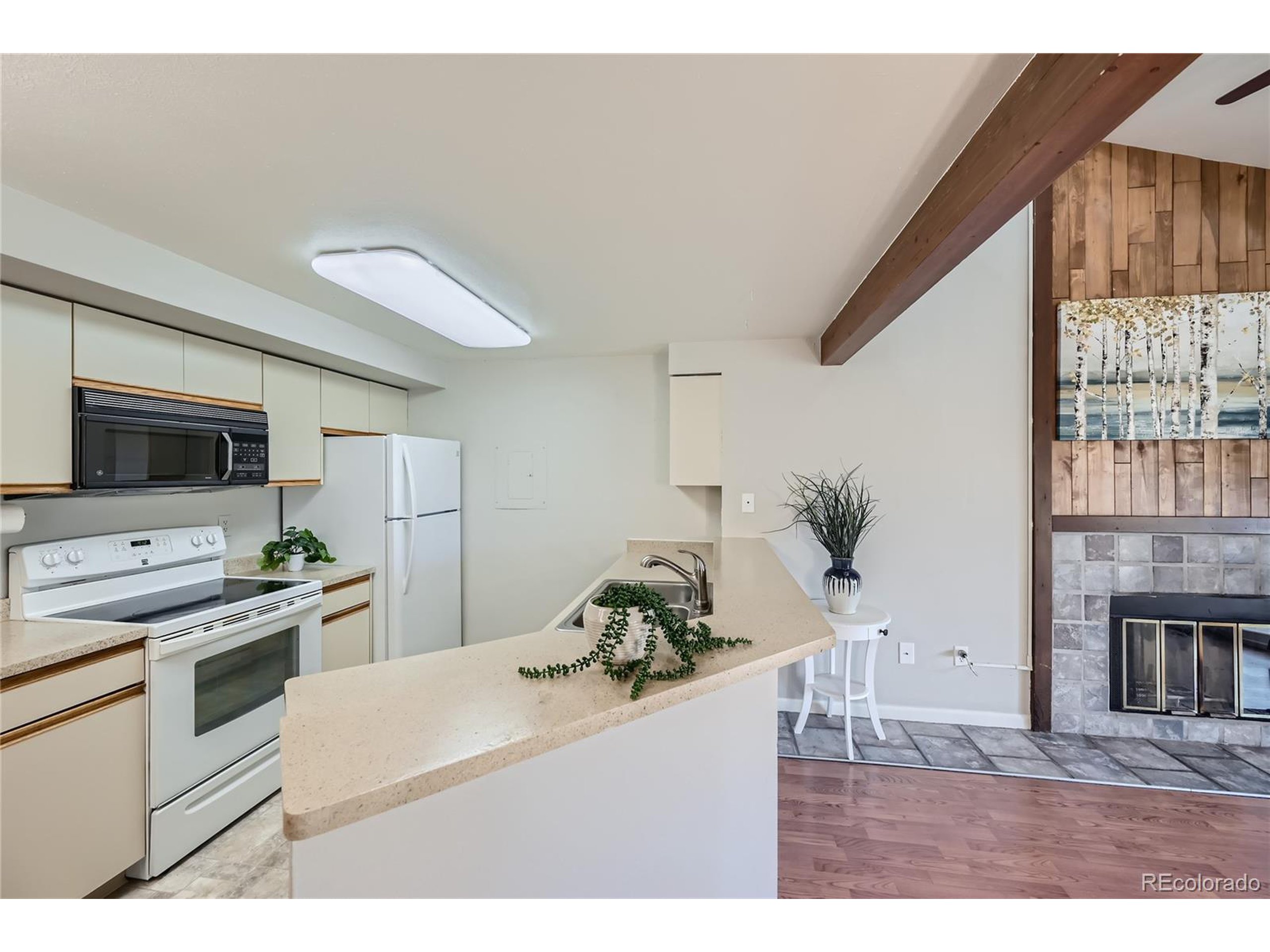 20 S BOULDER CIR Unit: 2303