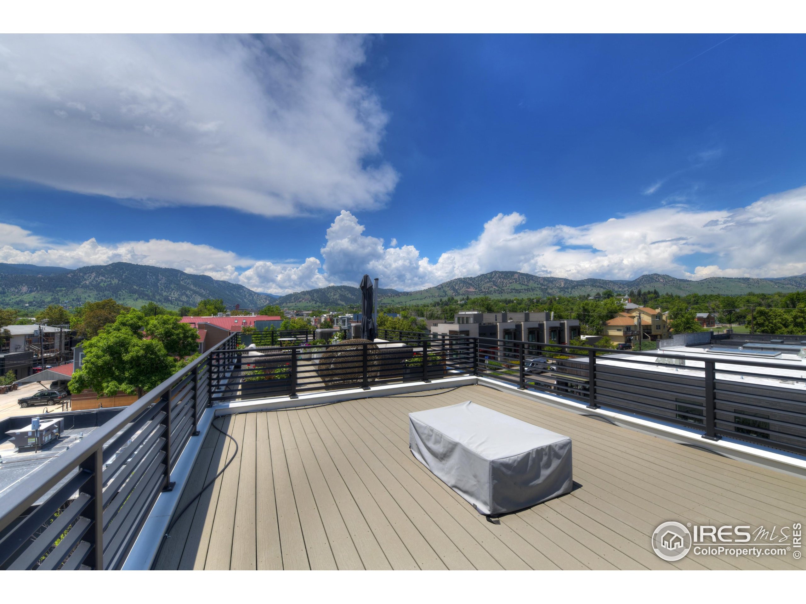 2116 Pearl St Unit: B