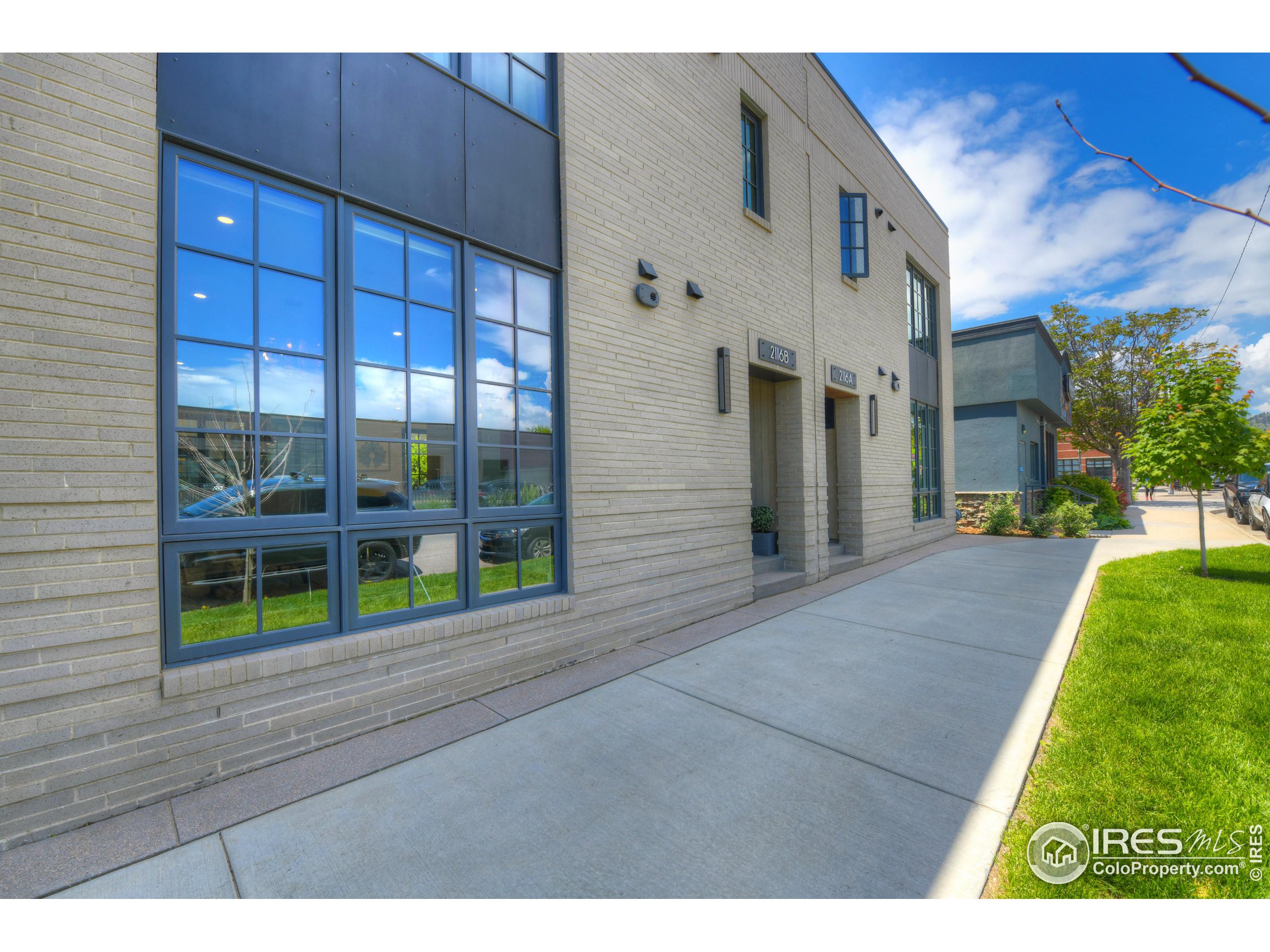 2116 Pearl St Unit: B