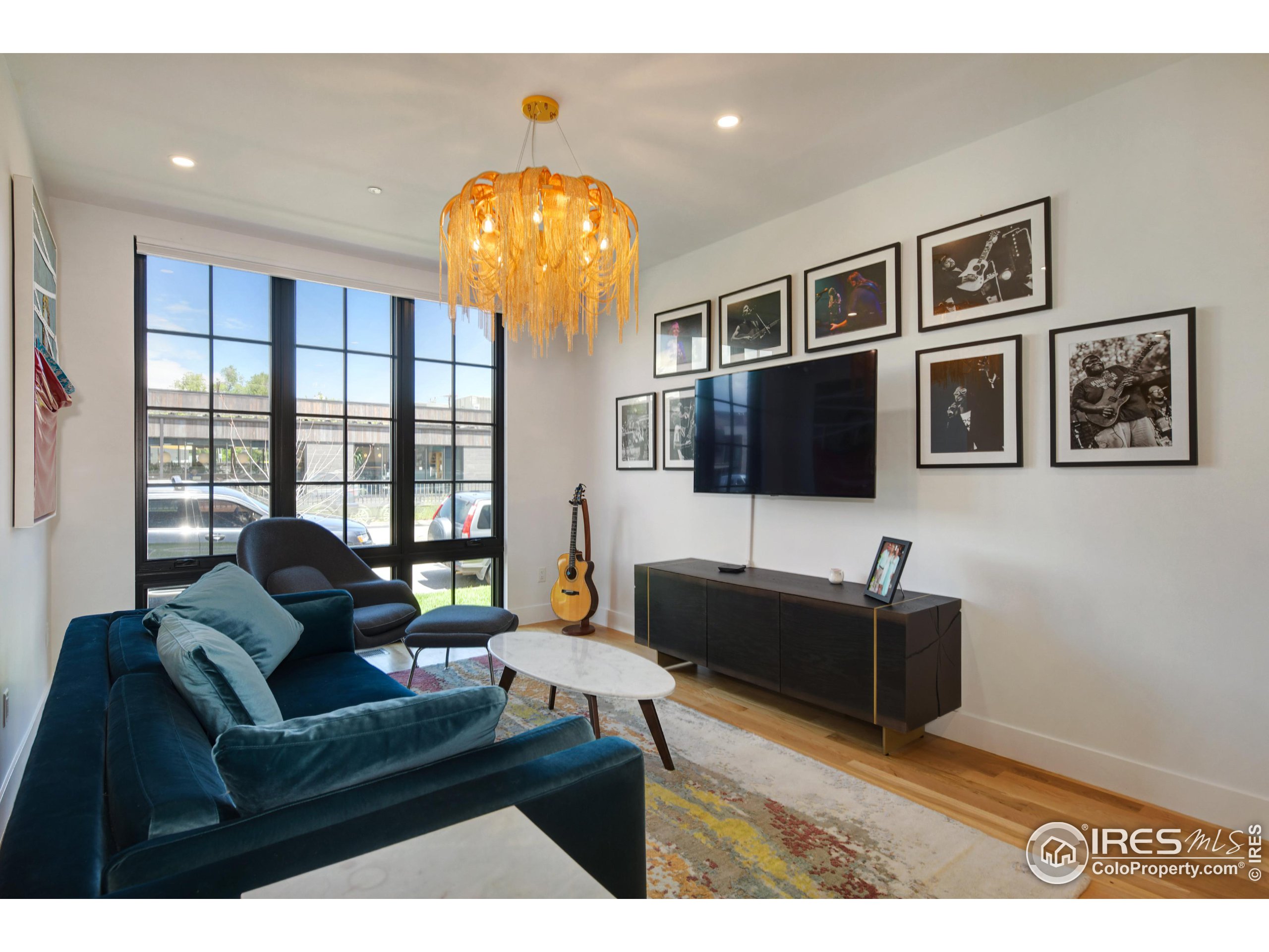 2116 Pearl St Unit: B