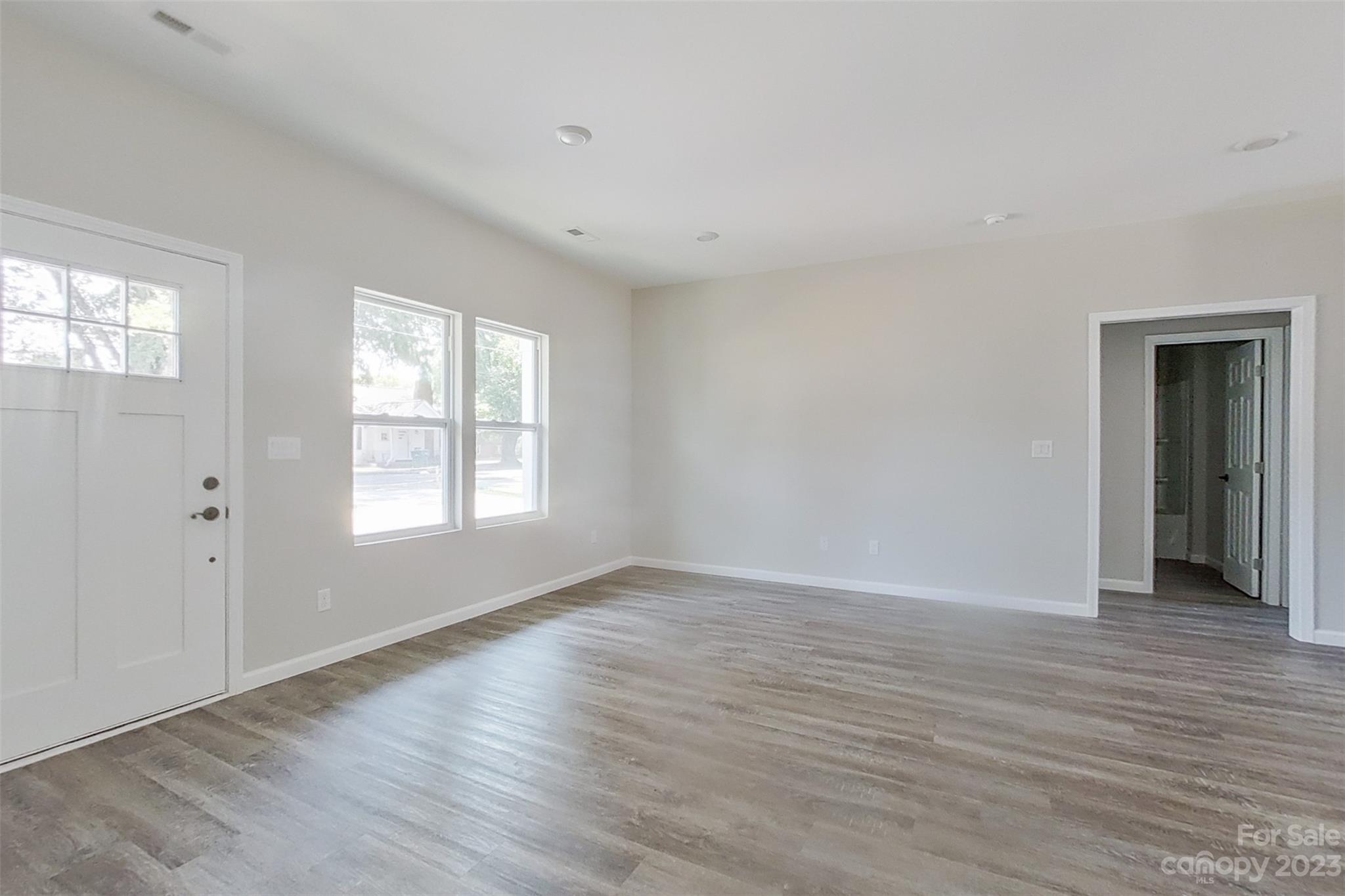 224 Leonard Avenue