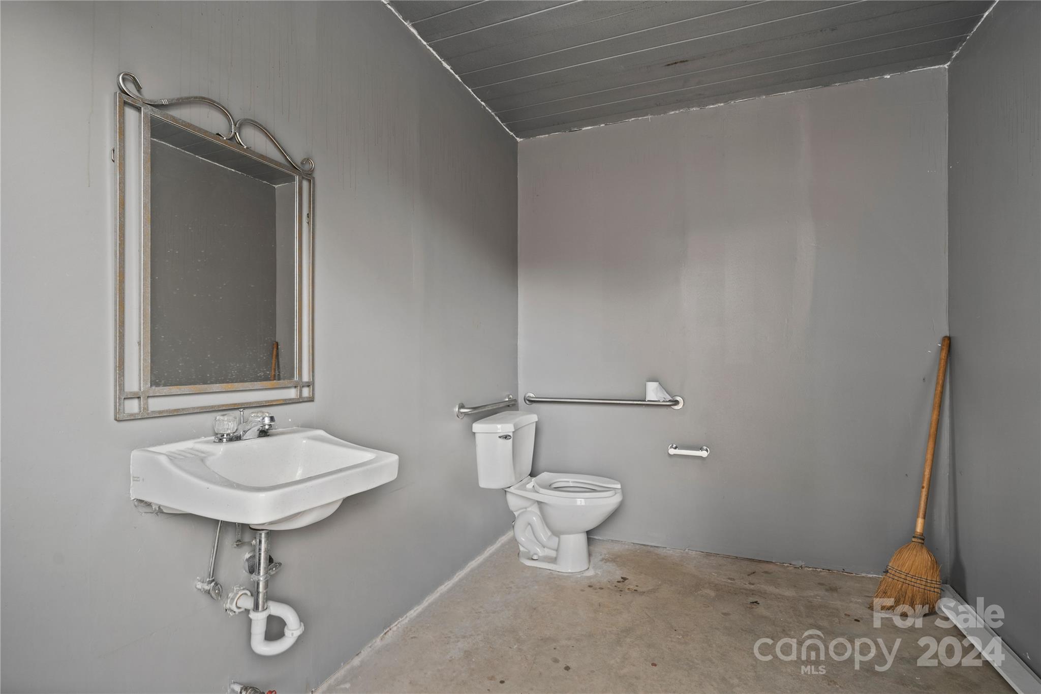 16112 Old Statesville Road