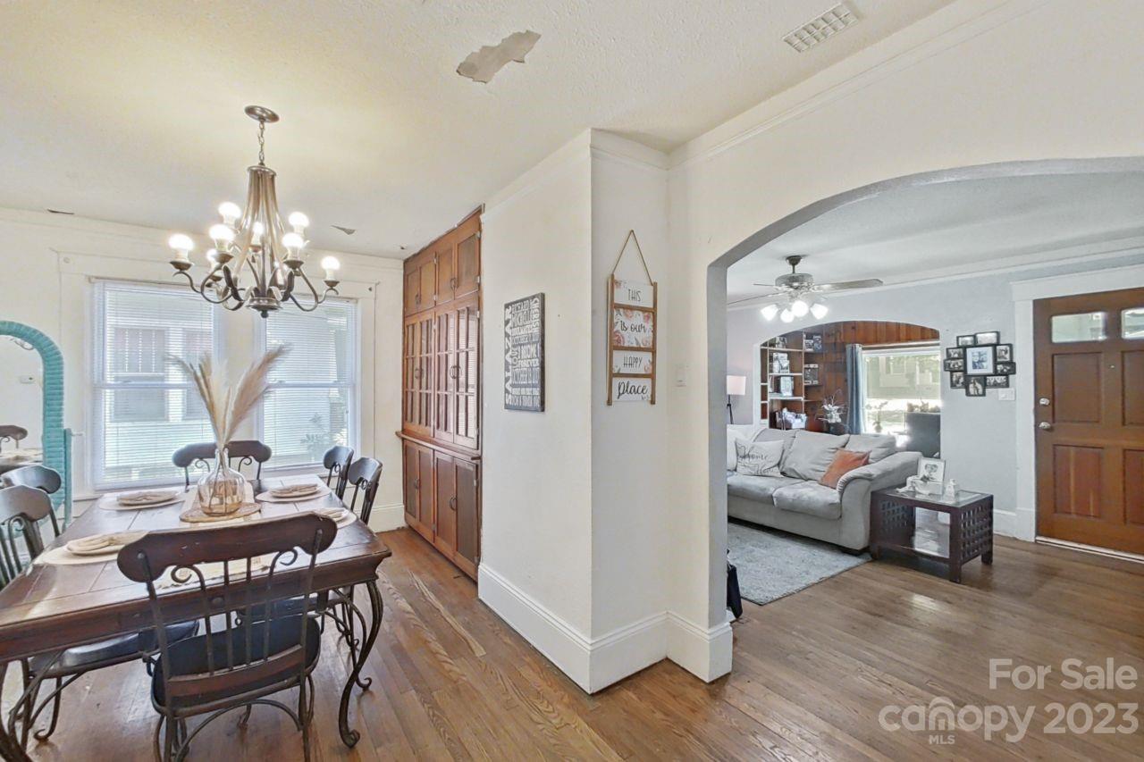 306 N Yadkin Avenue