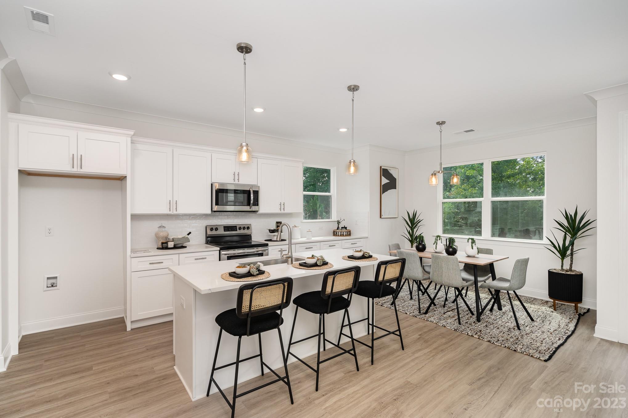 1009 Simfield Valley Court