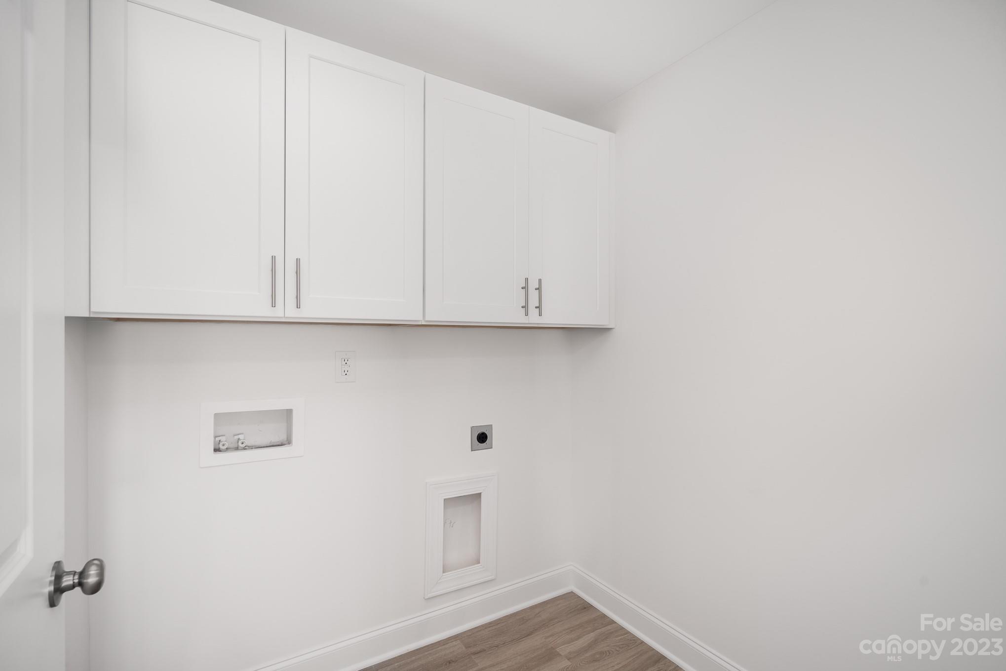 1009 Simfield Valley Court