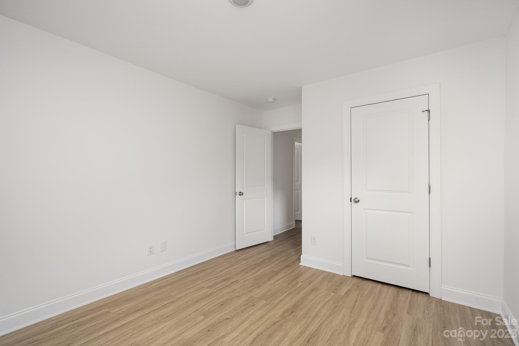 1009 Simfield Valley Court