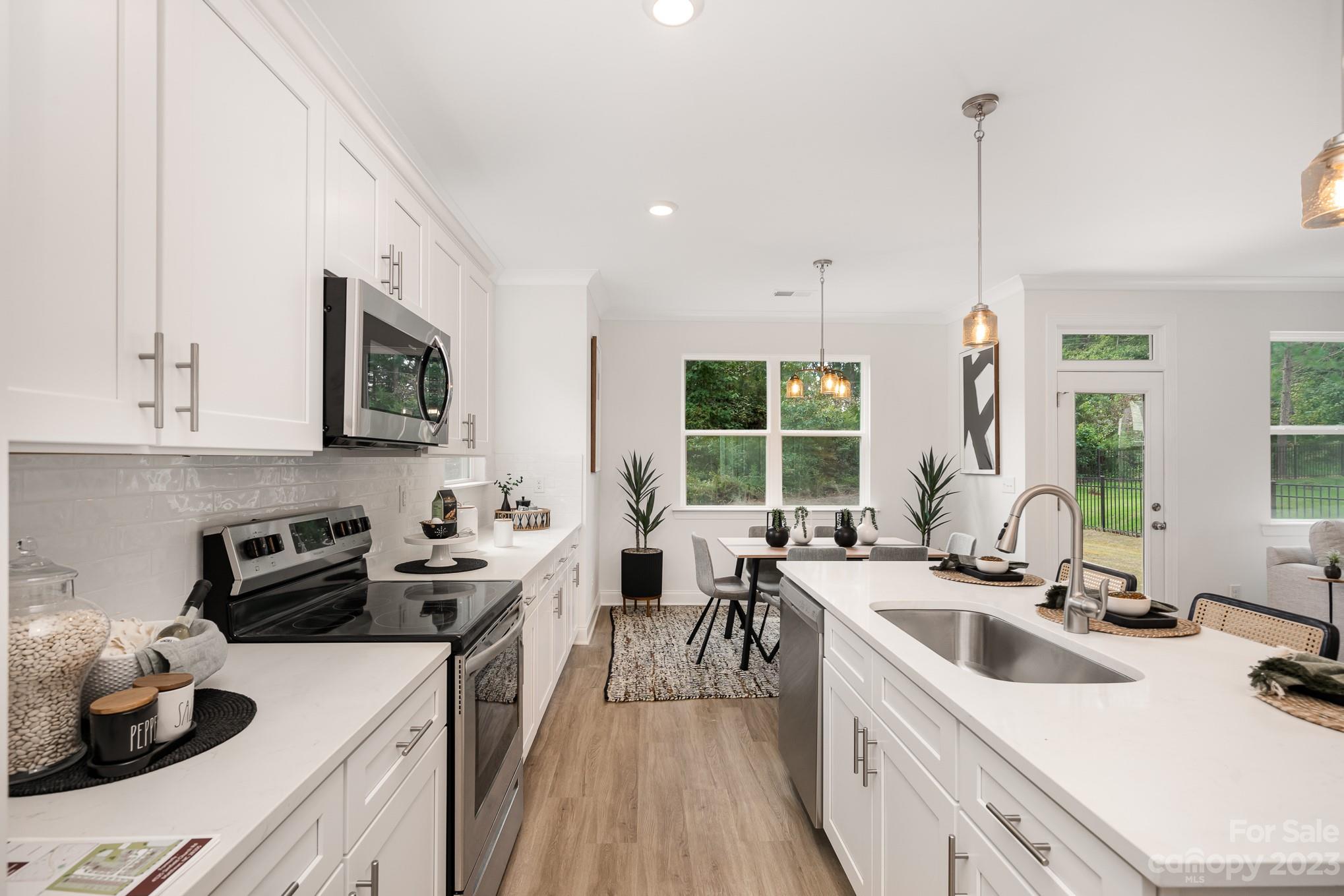 1009 Simfield Valley Court