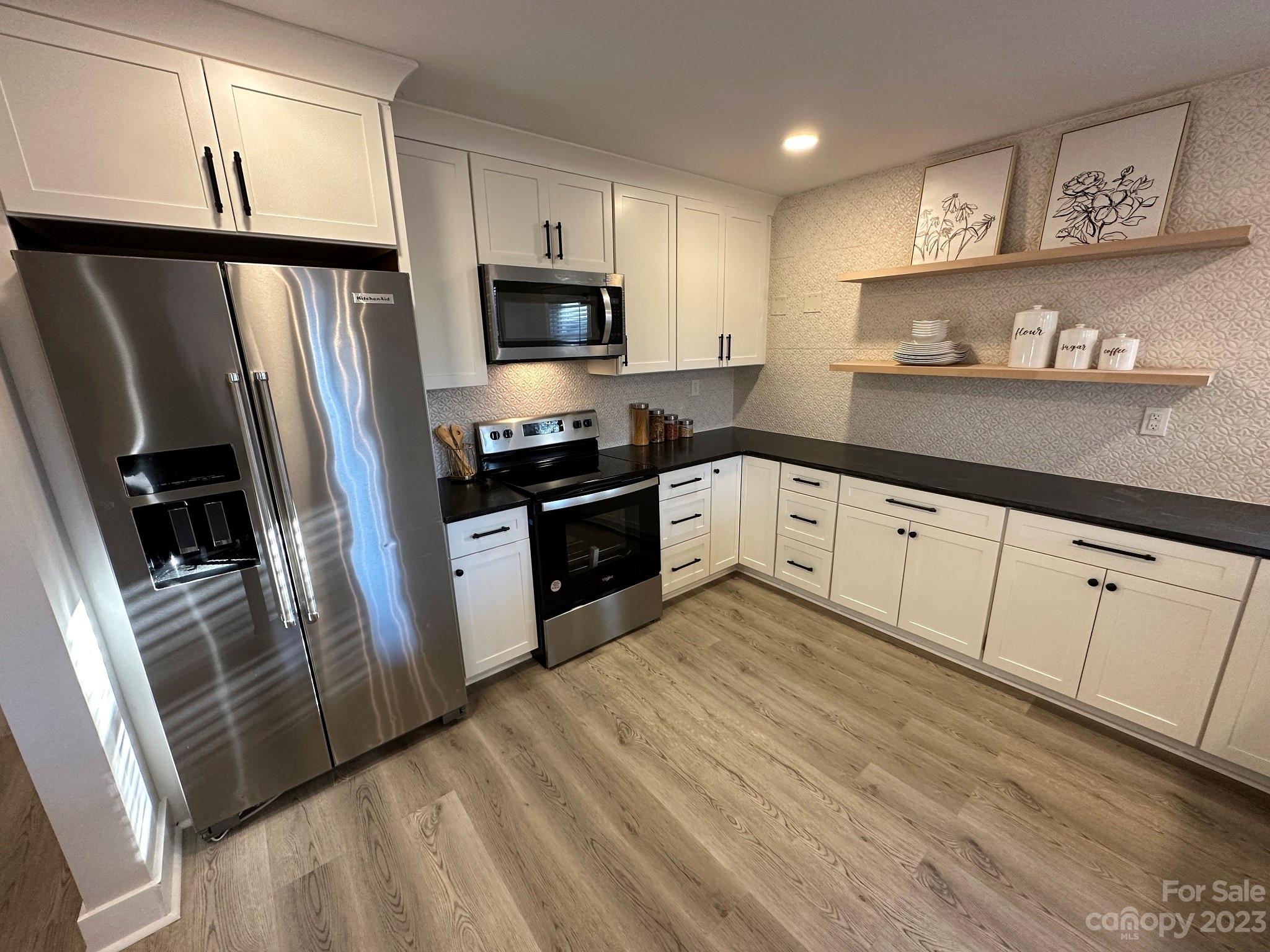 1904 Rush Wind Drive