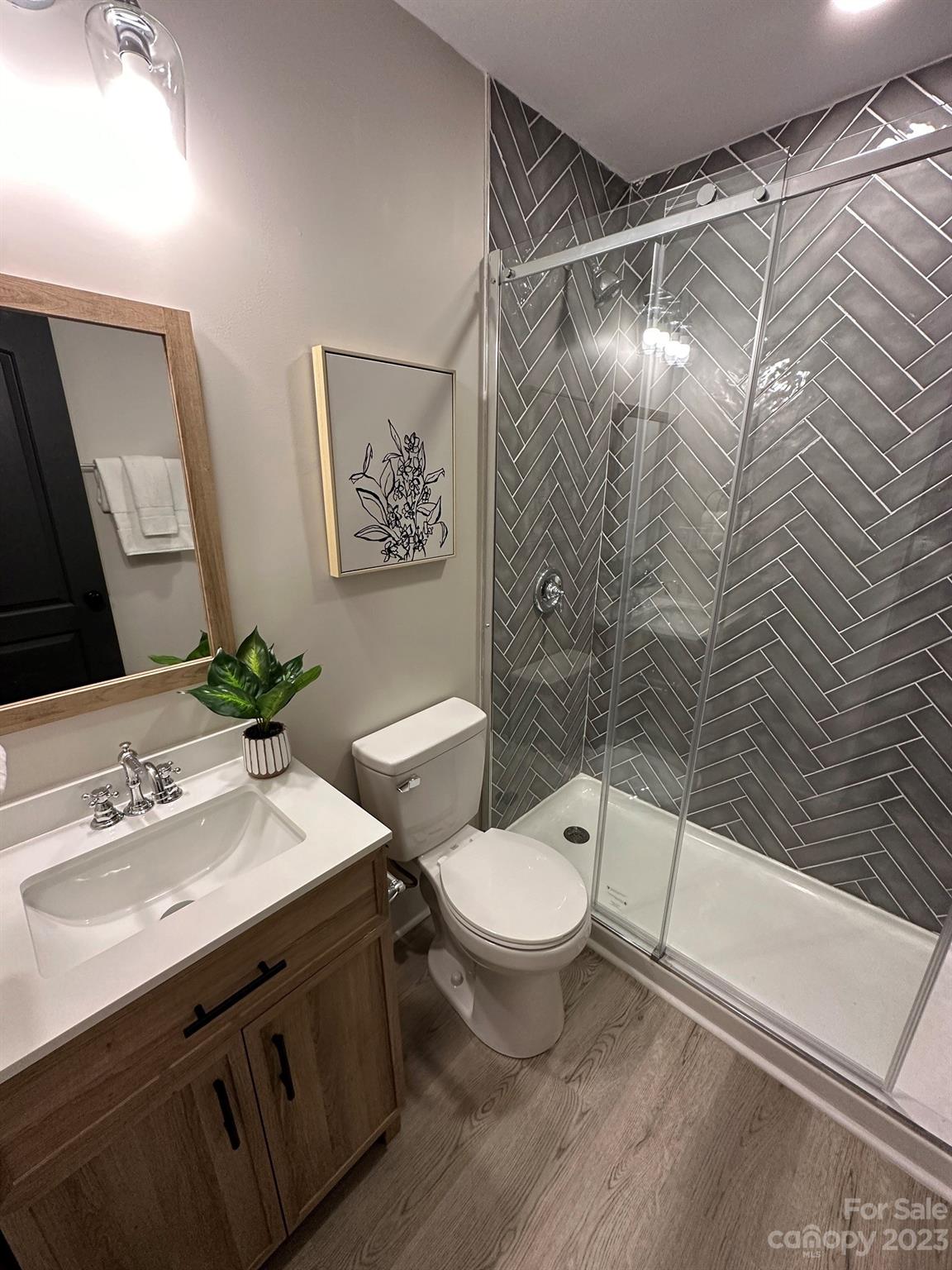 1904 Rush Wind Drive