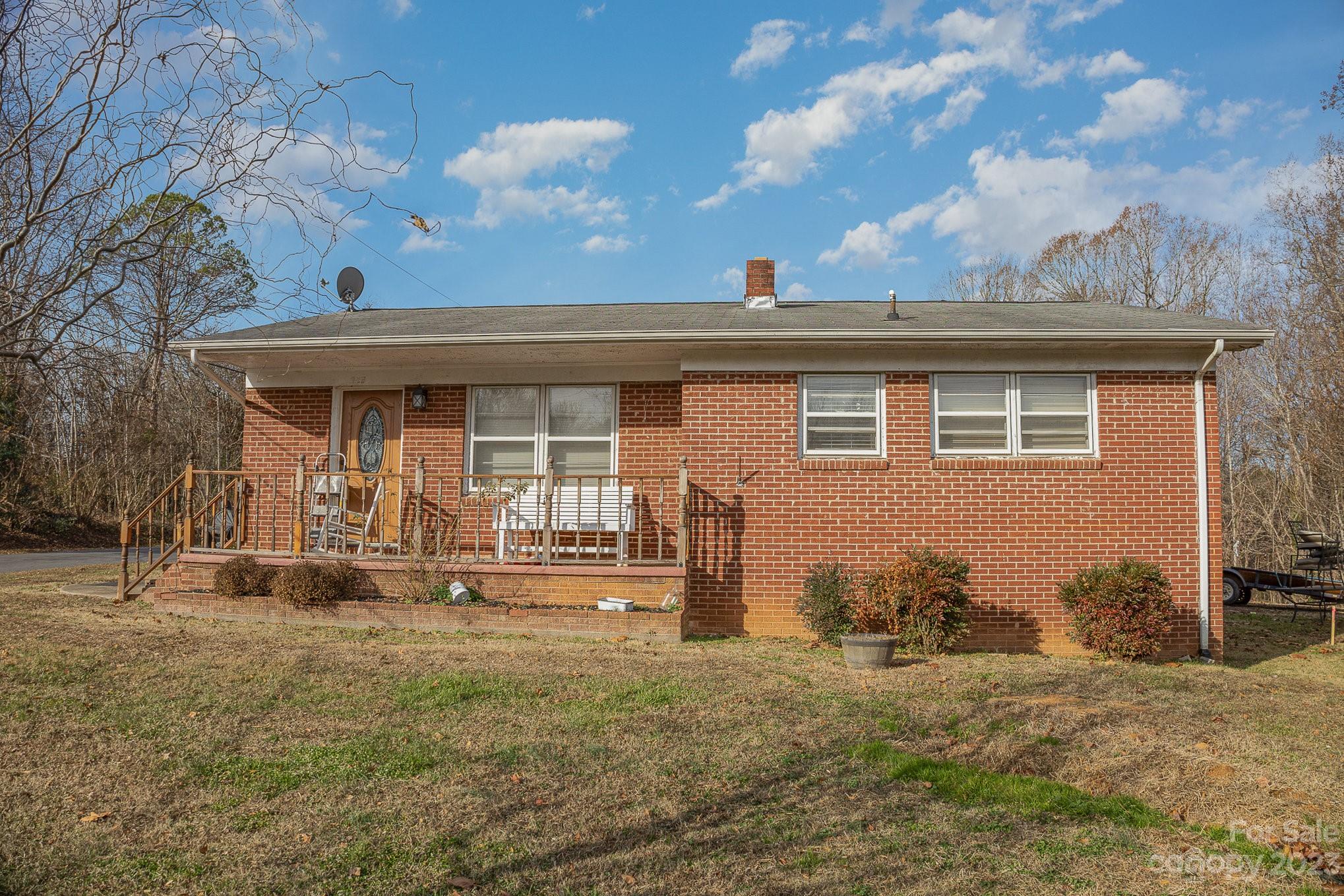 843 Lincoln Drive