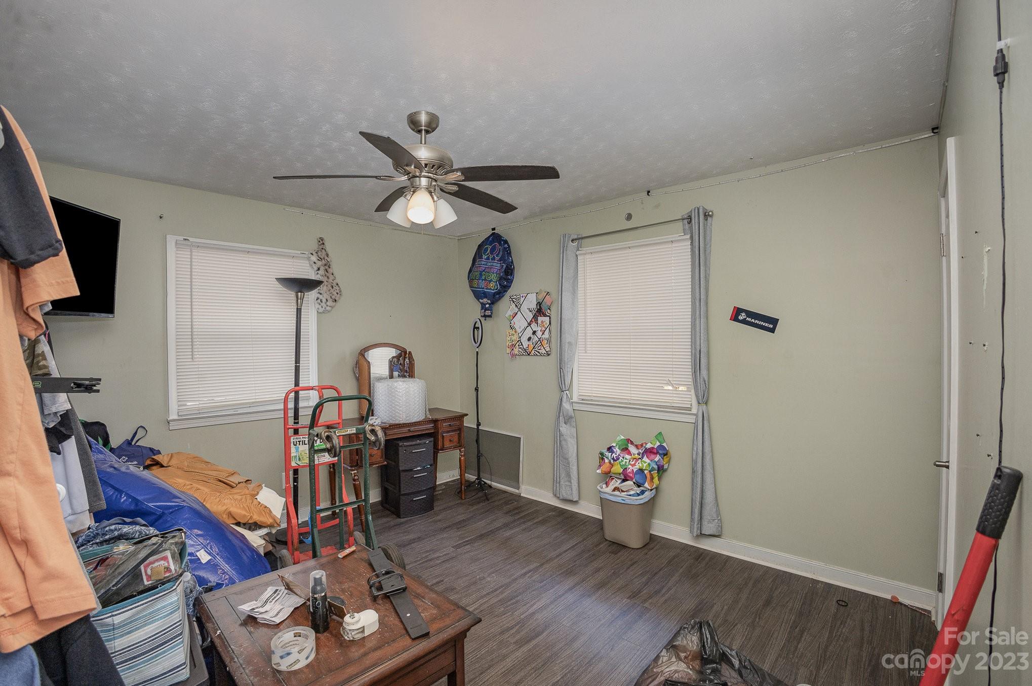 843 Lincoln Drive