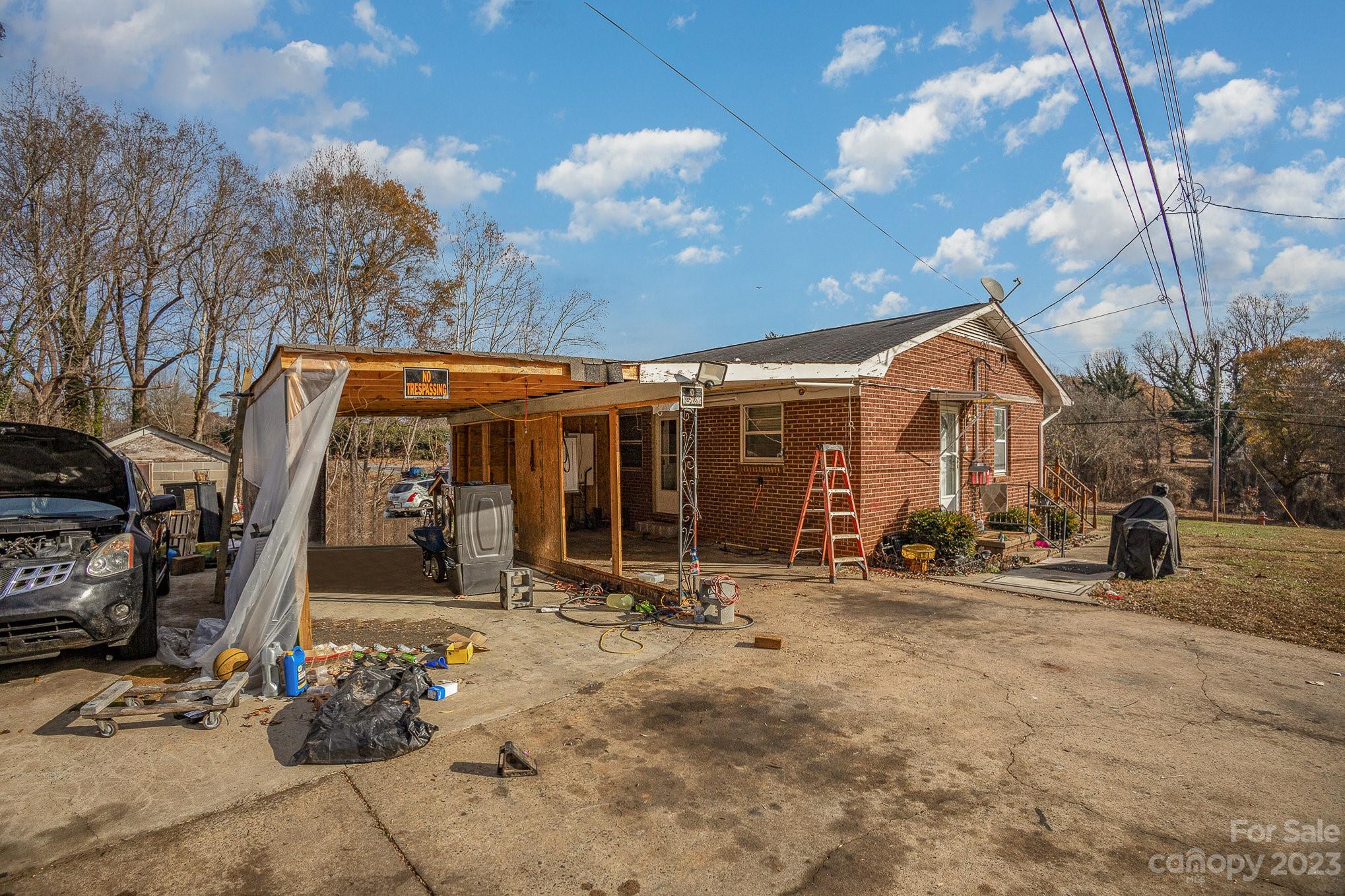 843 Lincoln Drive