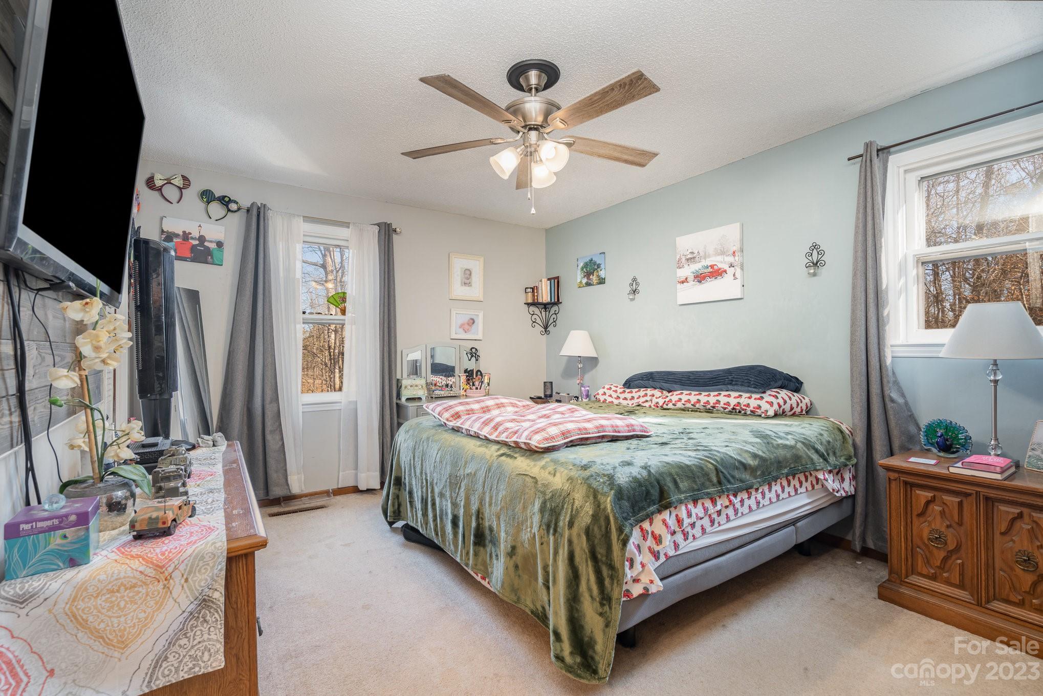 167 Dunlap Loop