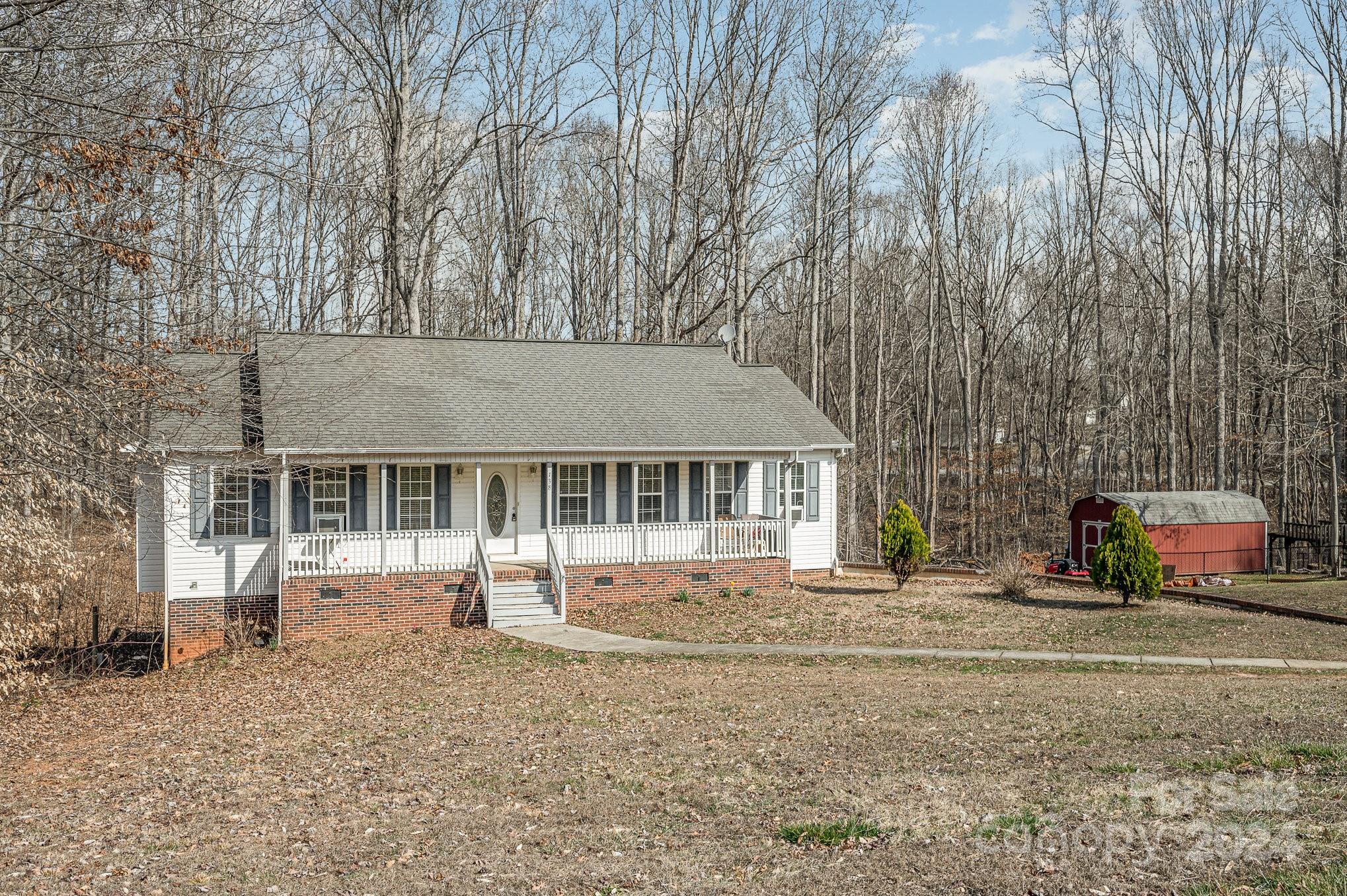 138 Meadowfall Lane