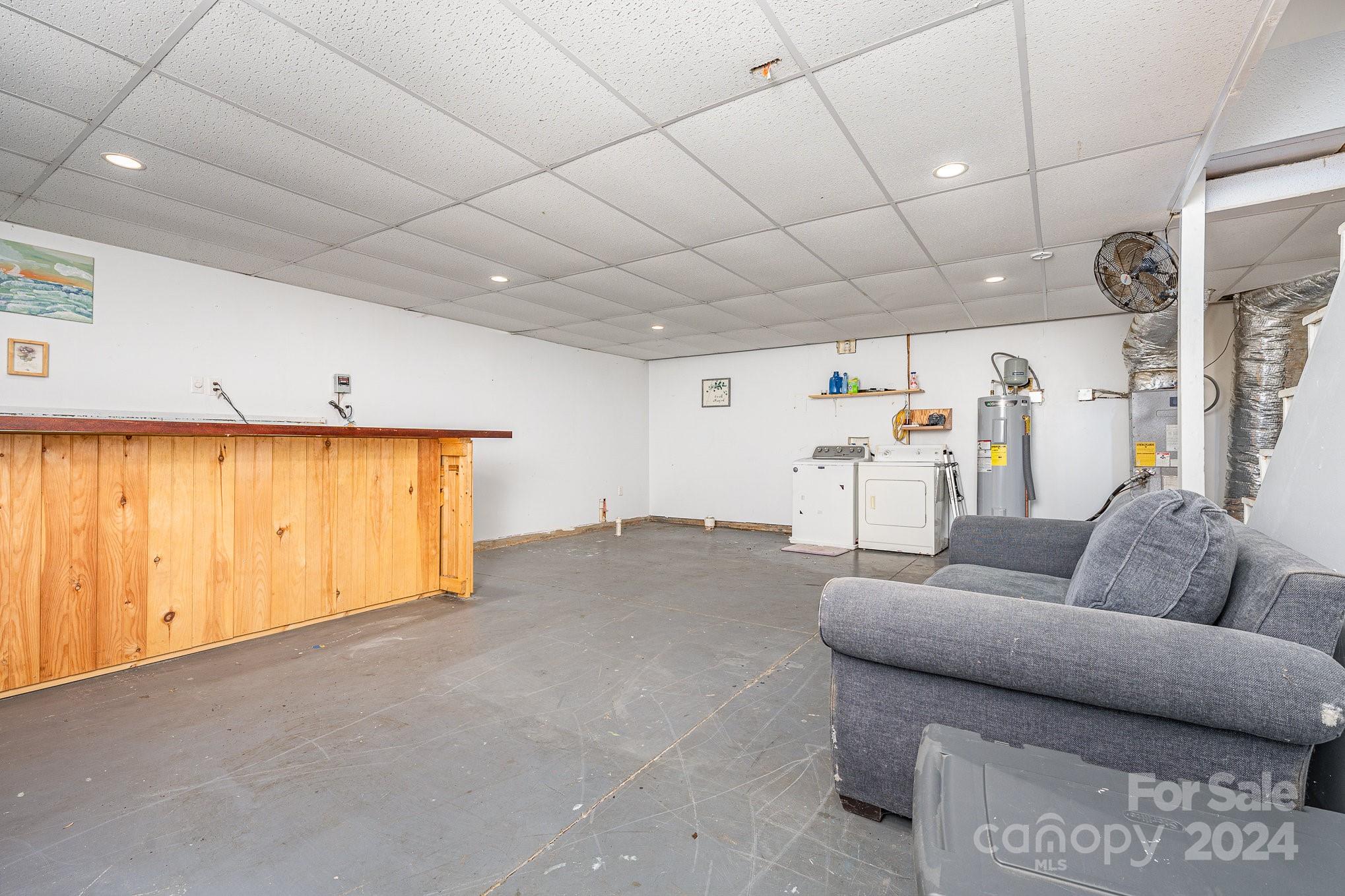 138 Meadowfall Lane