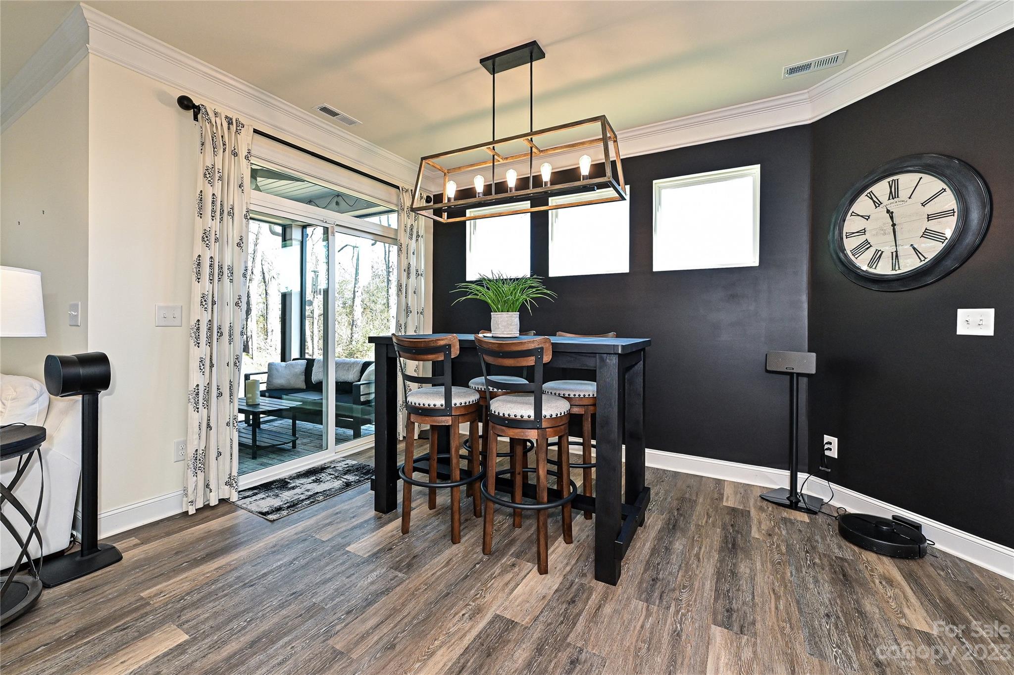 2002 Bexar Trail Unit: 7