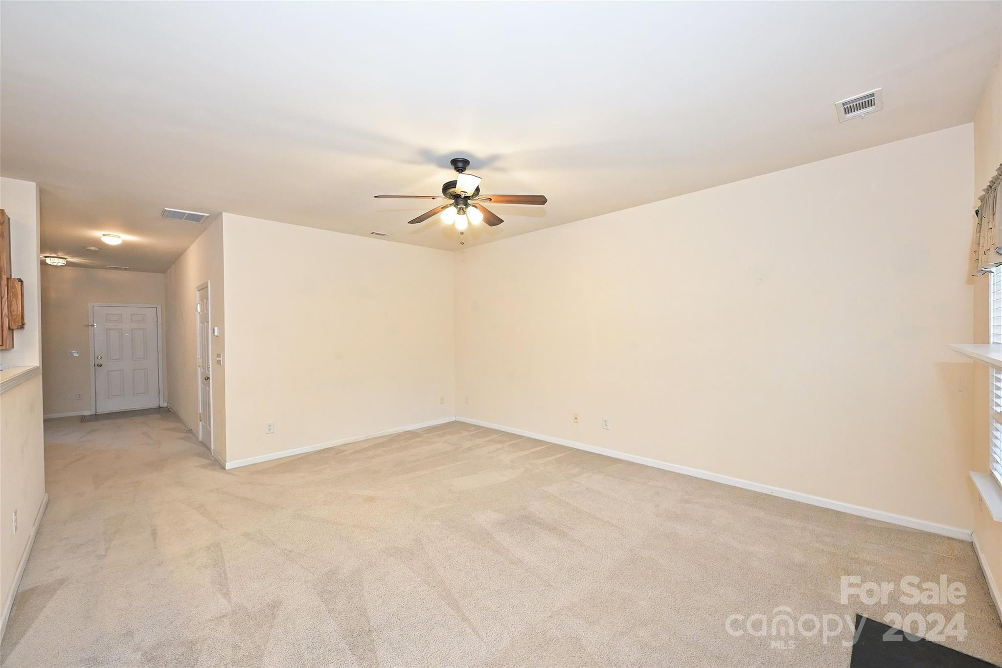148 Clydesdale Court