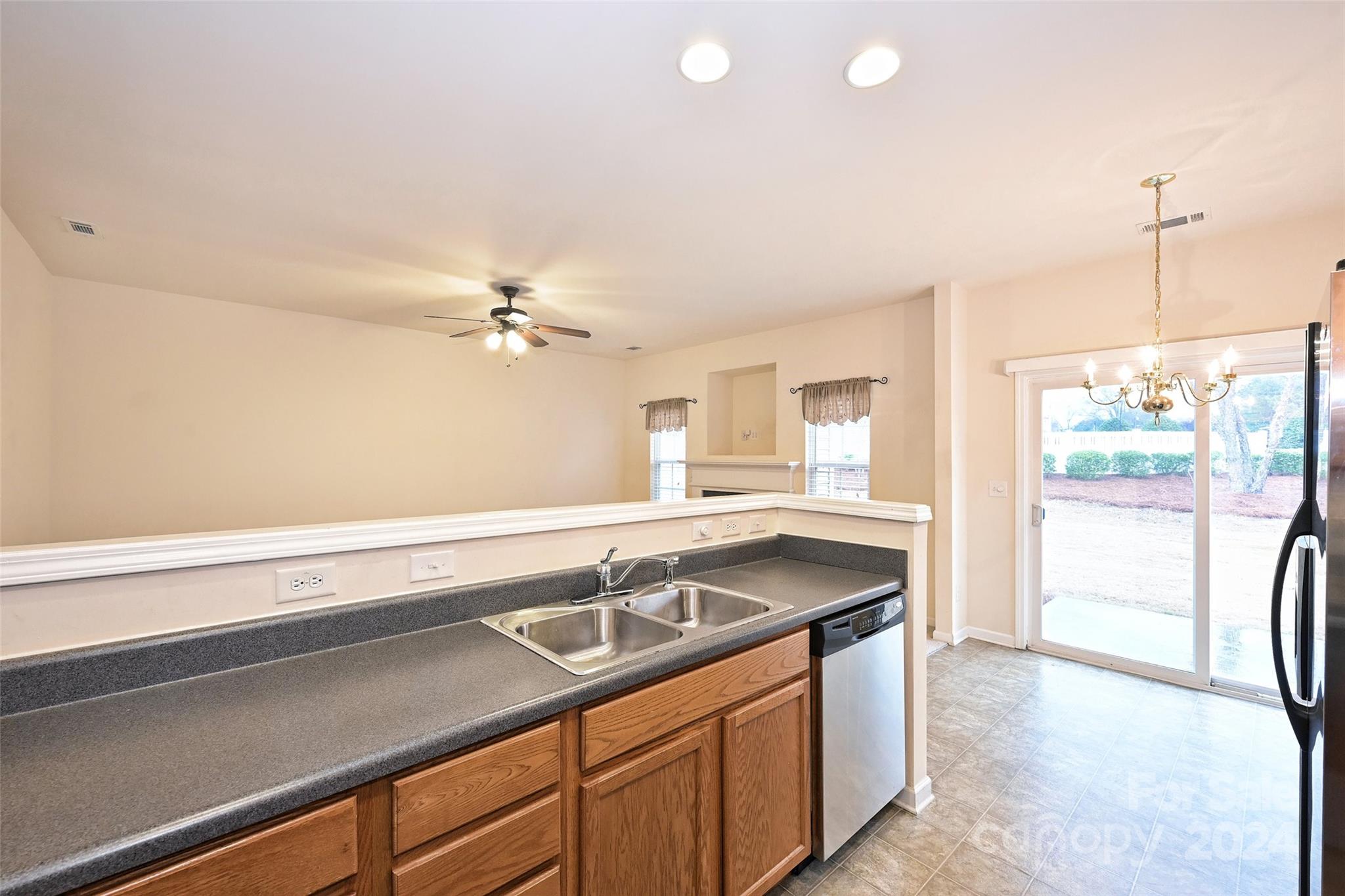 148 Clydesdale Court