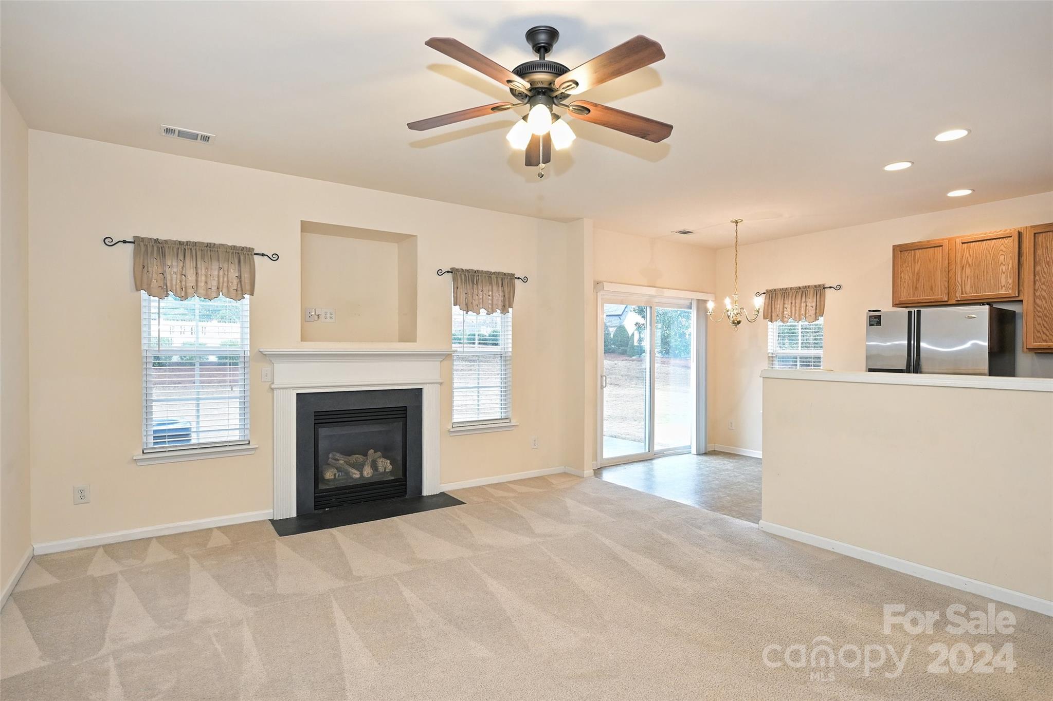 148 Clydesdale Court