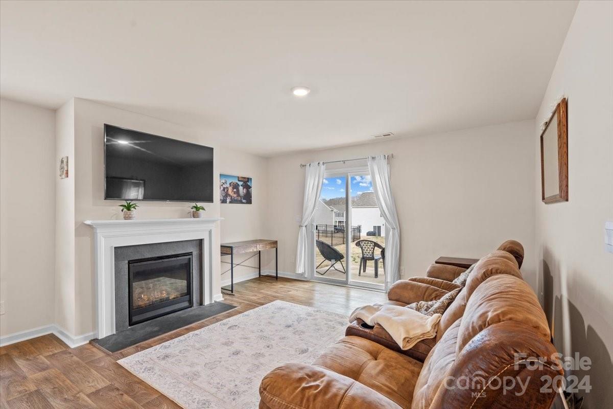 406 Berrybeth Circle Unit: 112