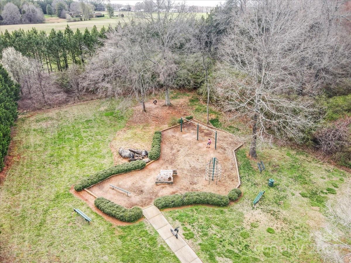 406 Berrybeth Circle Unit: 112