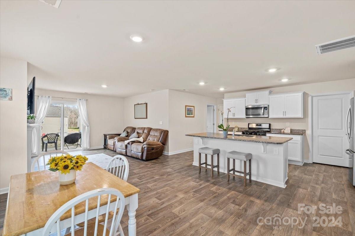 406 Berrybeth Circle Unit: 112