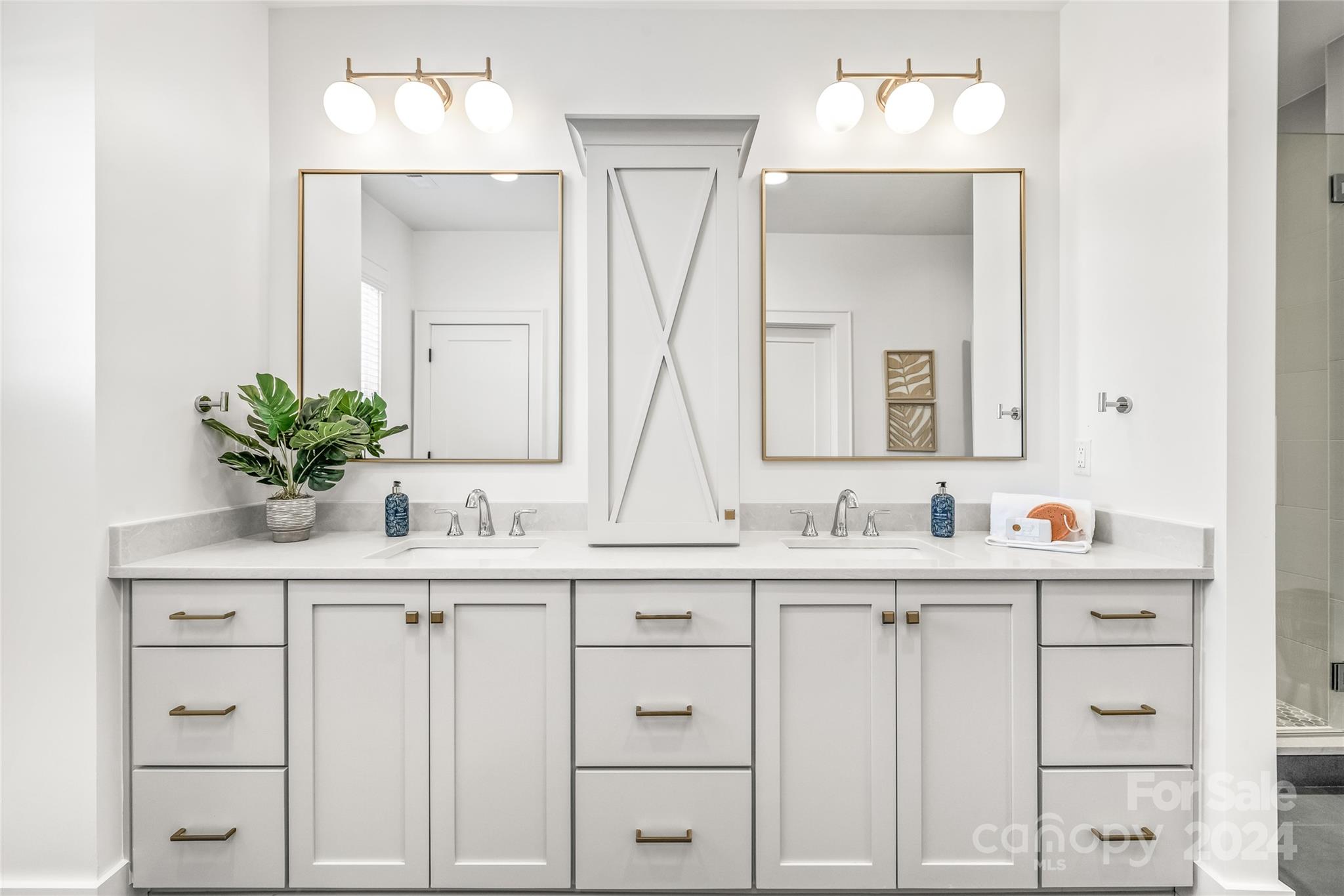 102 N Smallwood Place