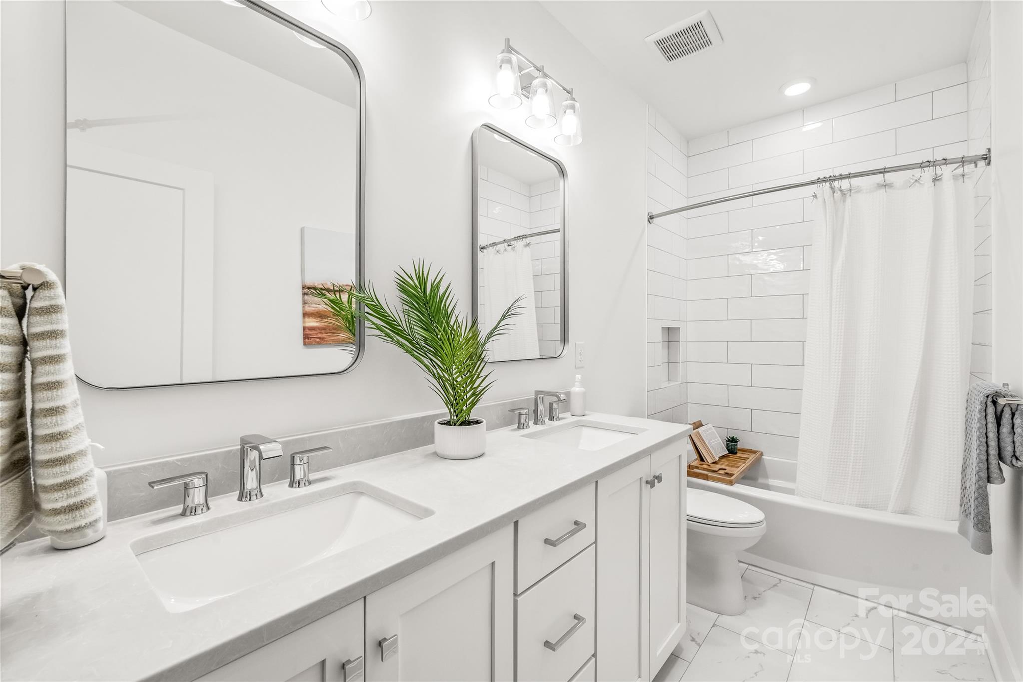 102 N Smallwood Place