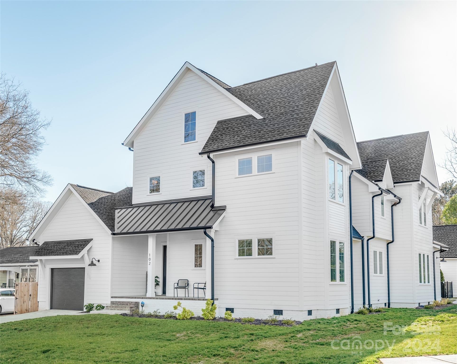 102 N Smallwood Place