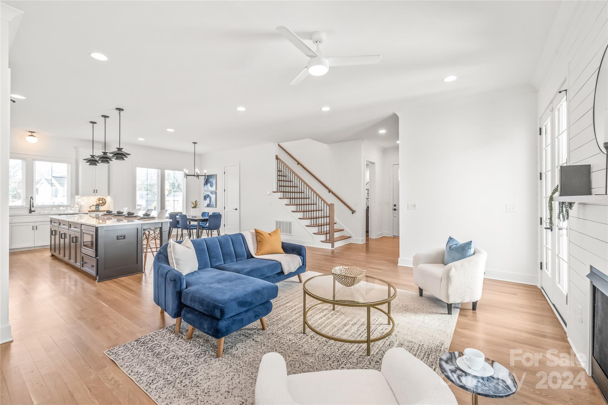 102 N Smallwood Place