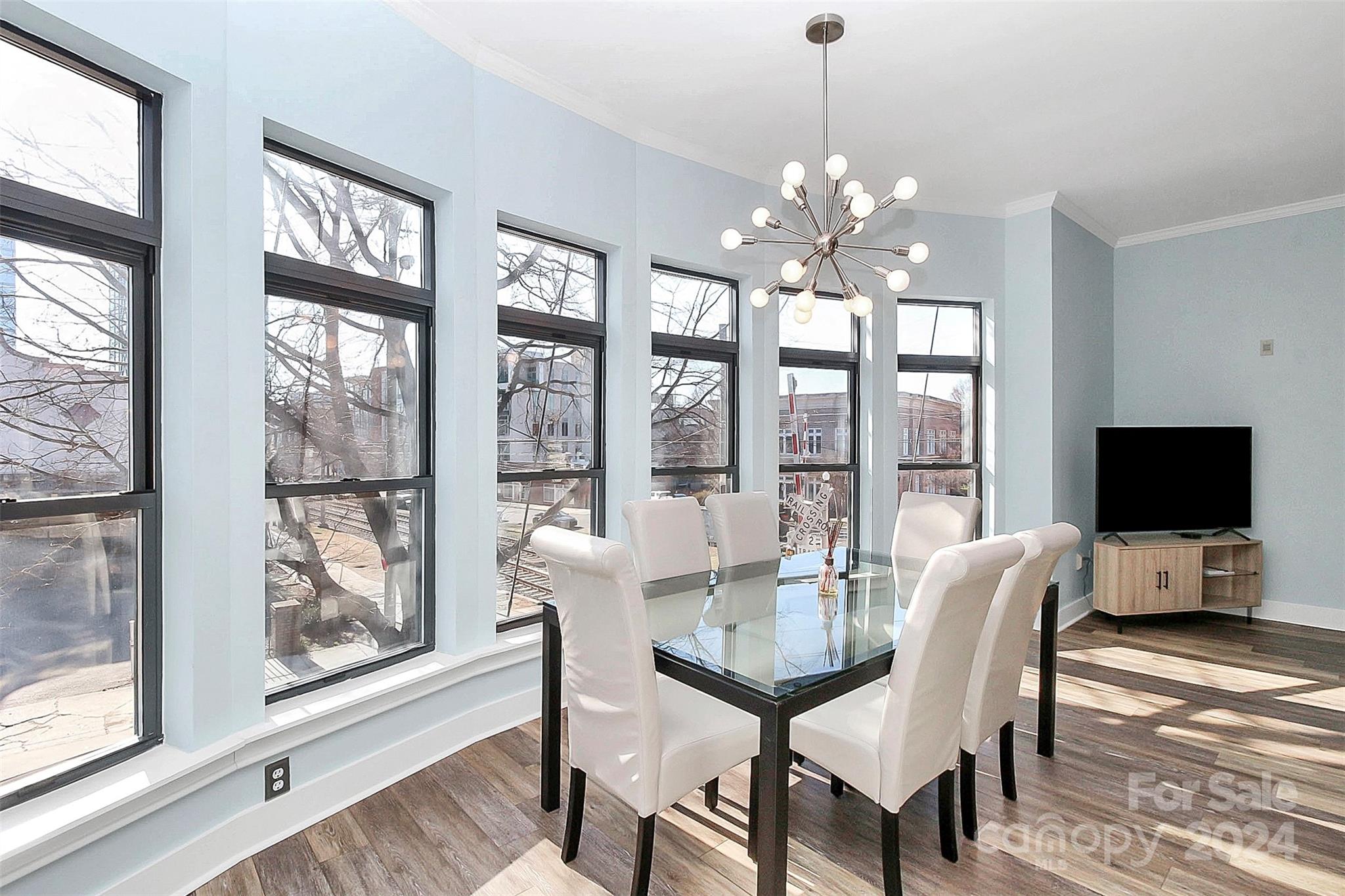 115 E Park Avenue Unit: 201