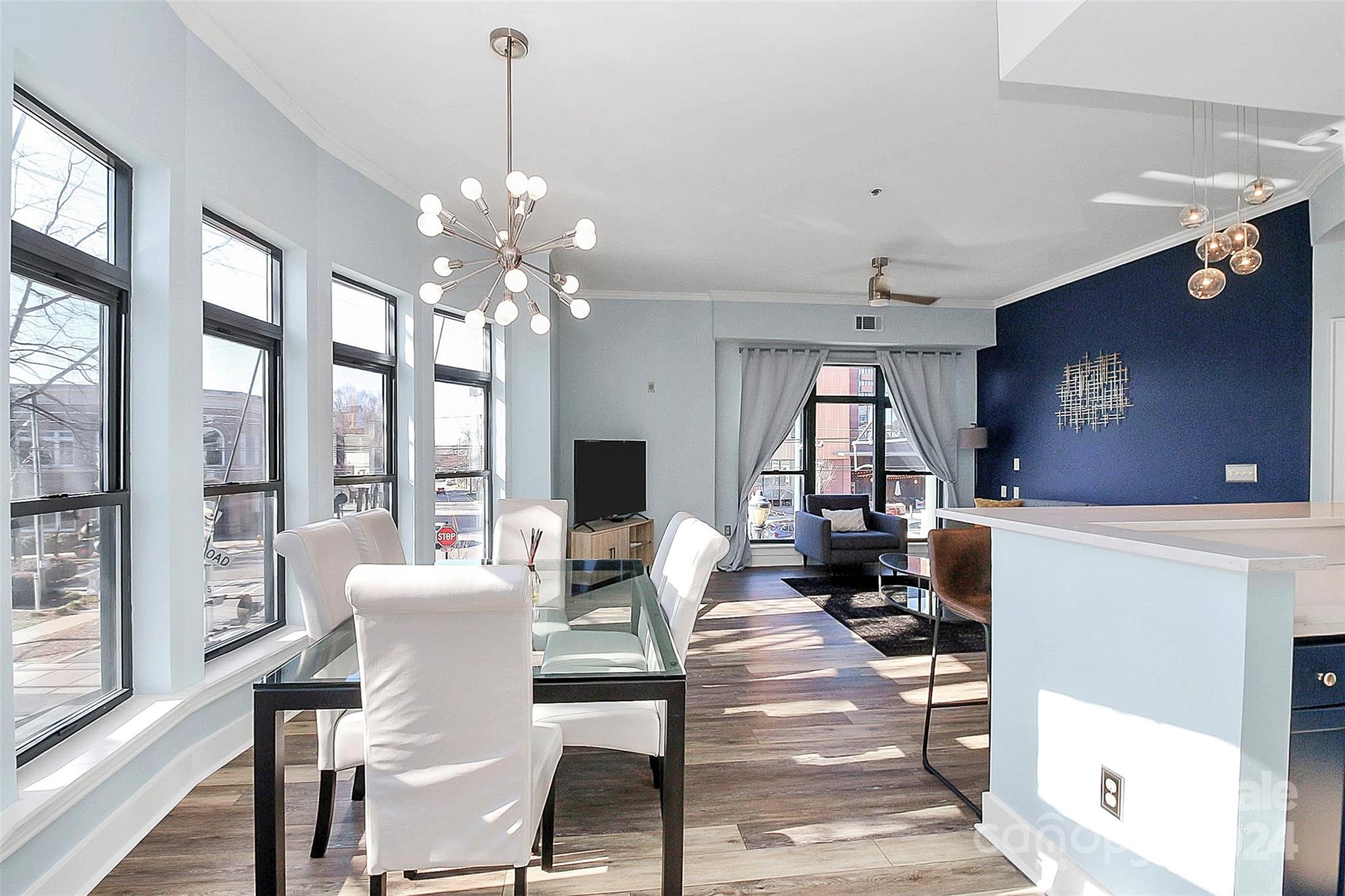 115 E Park Avenue Unit: 201