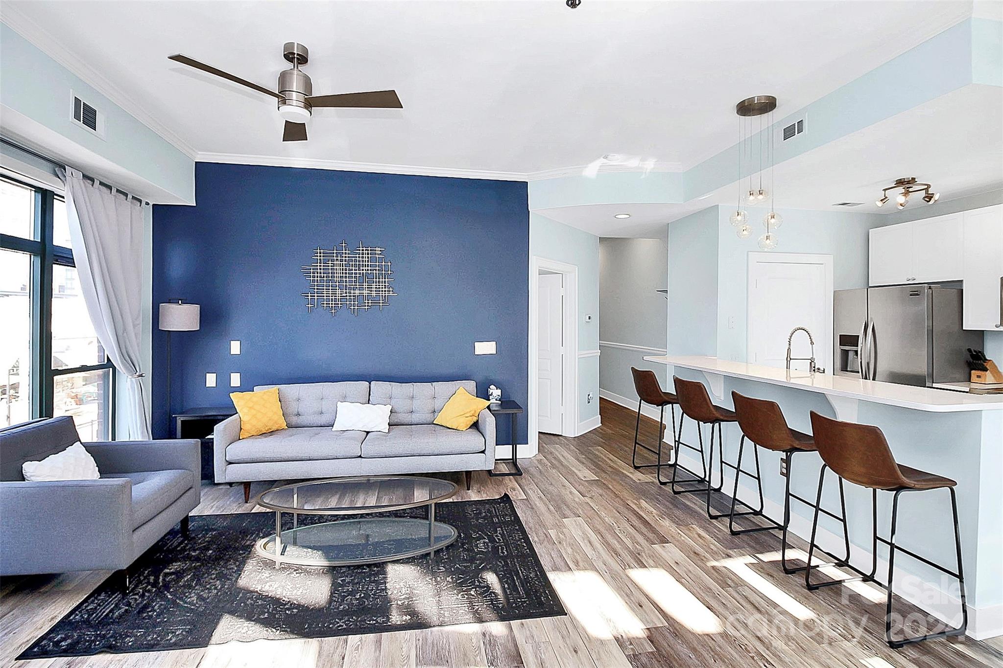 115 E Park Avenue Unit: 201