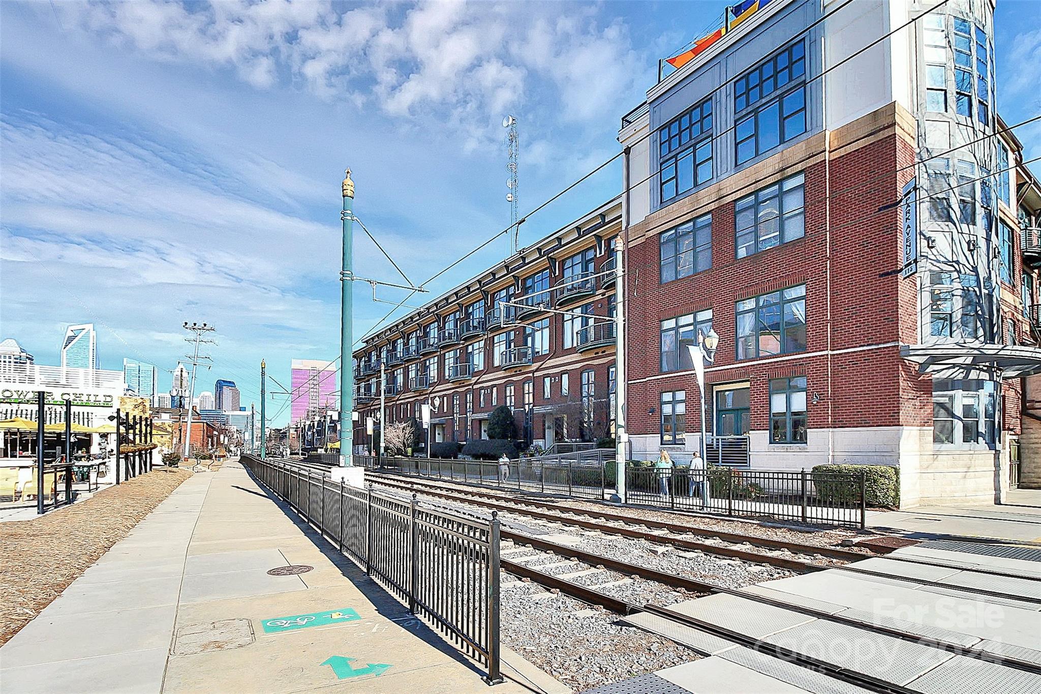 115 E Park Avenue Unit: 201