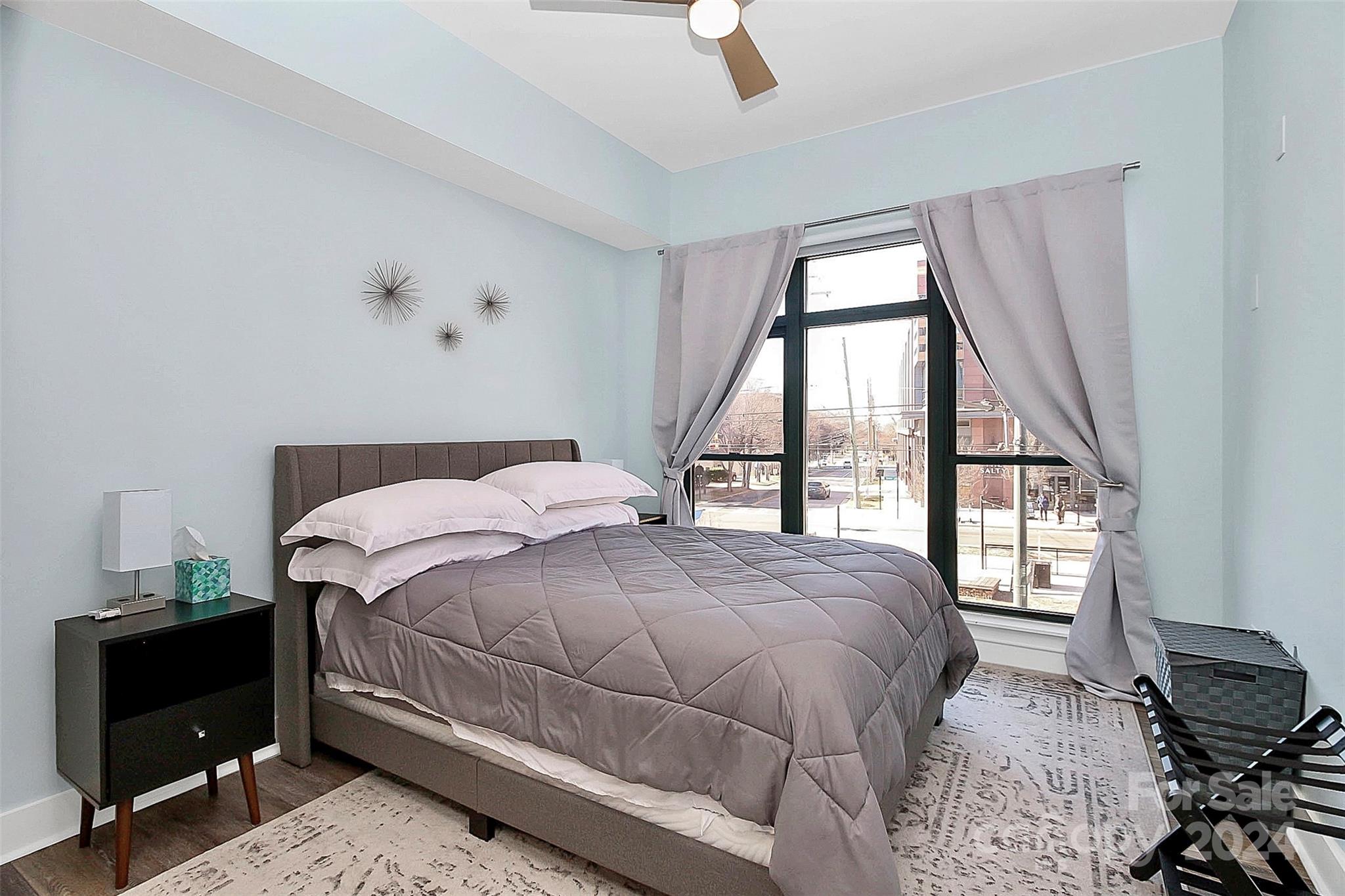 115 E Park Avenue Unit: 201