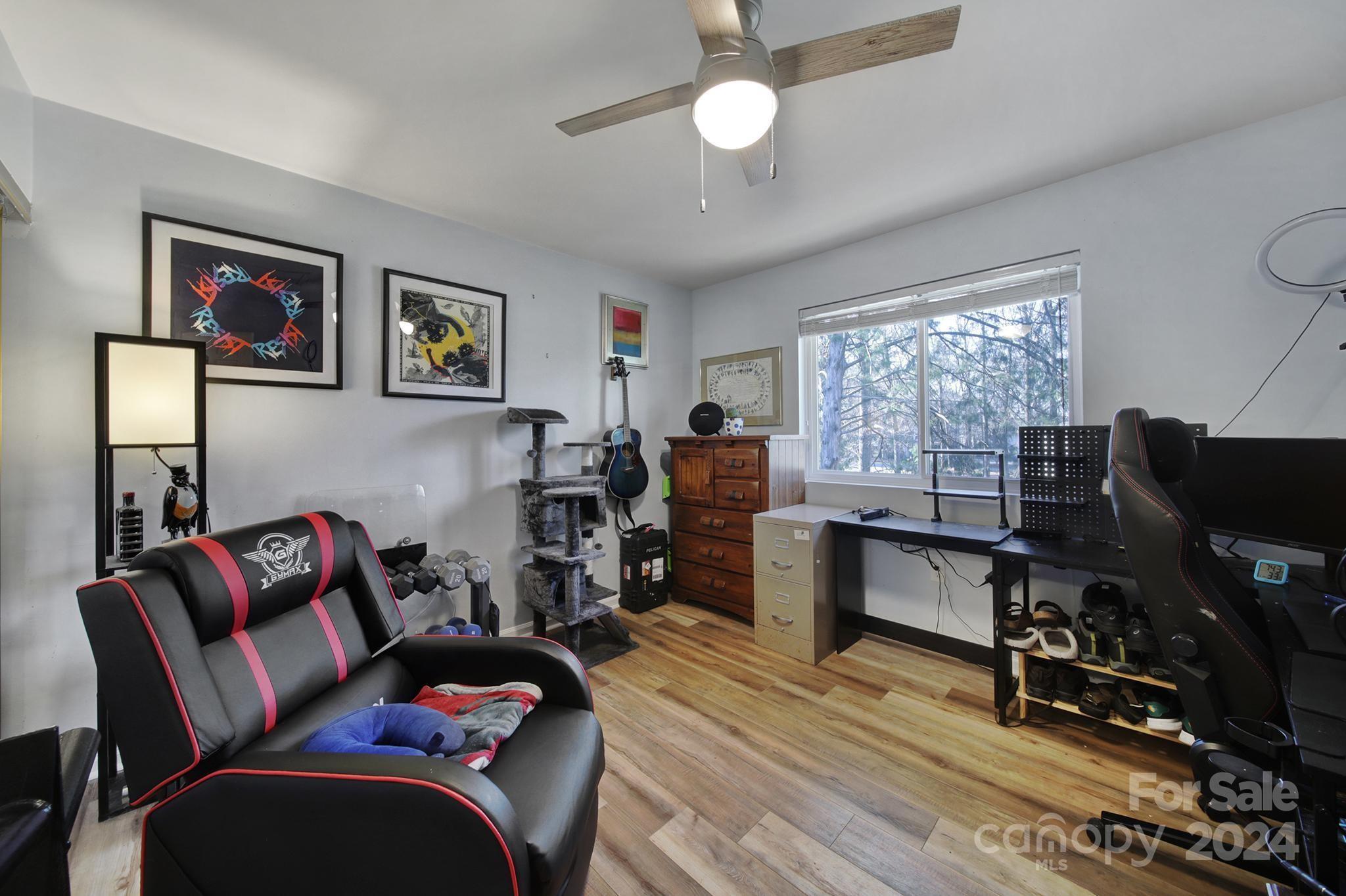 1619 Hunters Trail