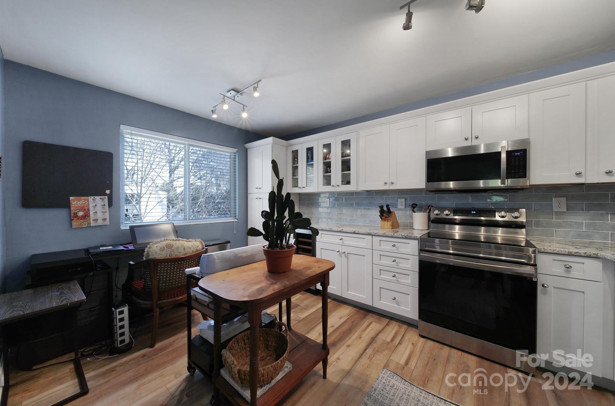 1619 Hunters Trail