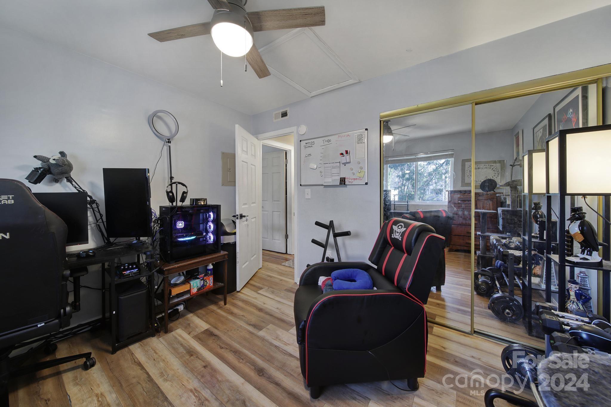 1619 Hunters Trail