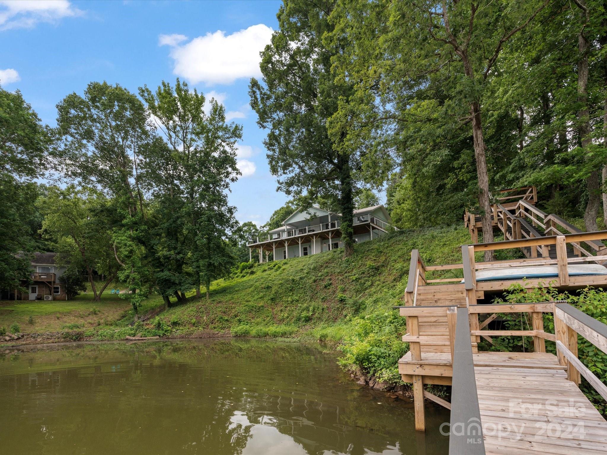 6220 River Cabin Lane