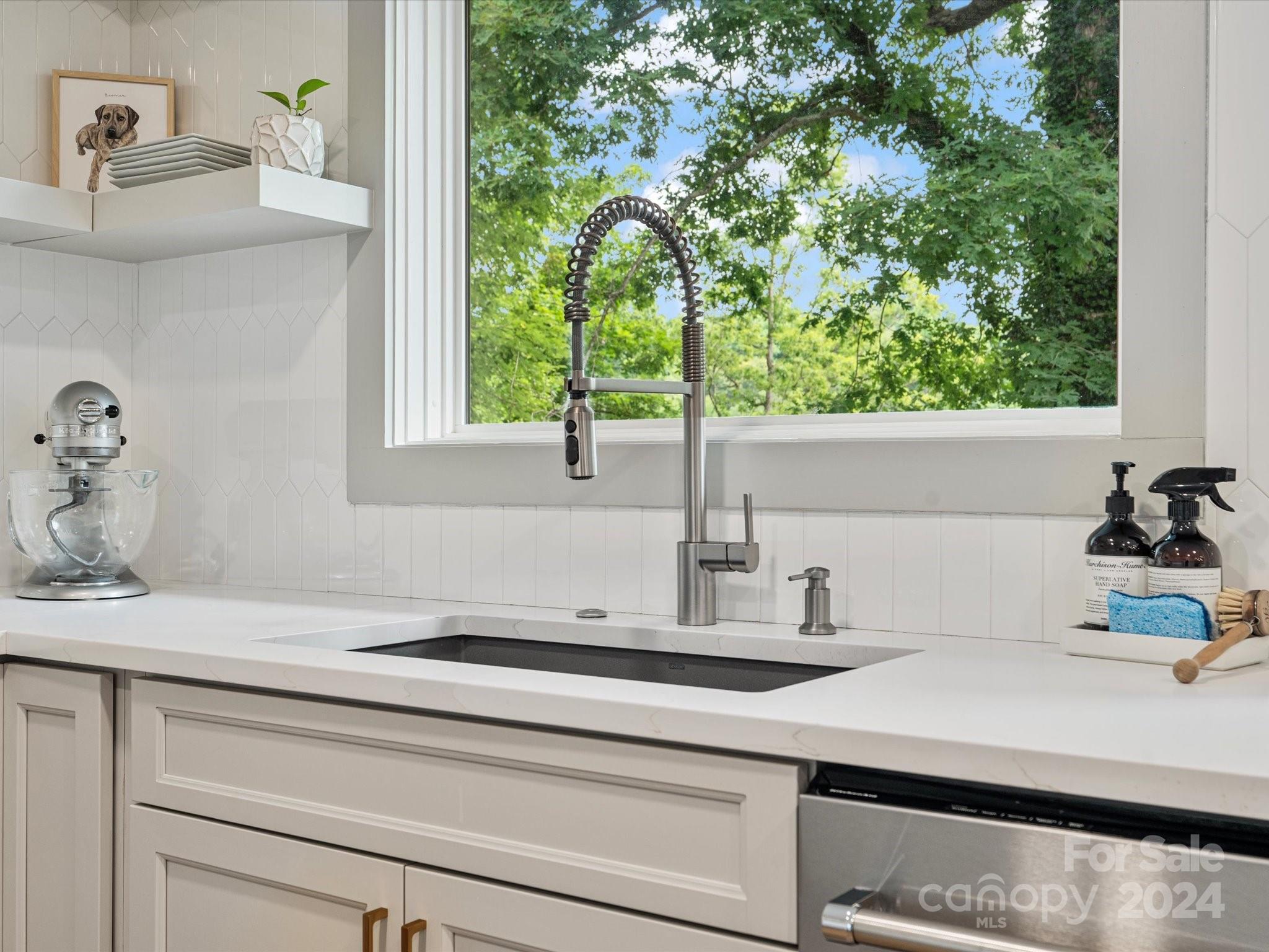 6220 River Cabin Lane