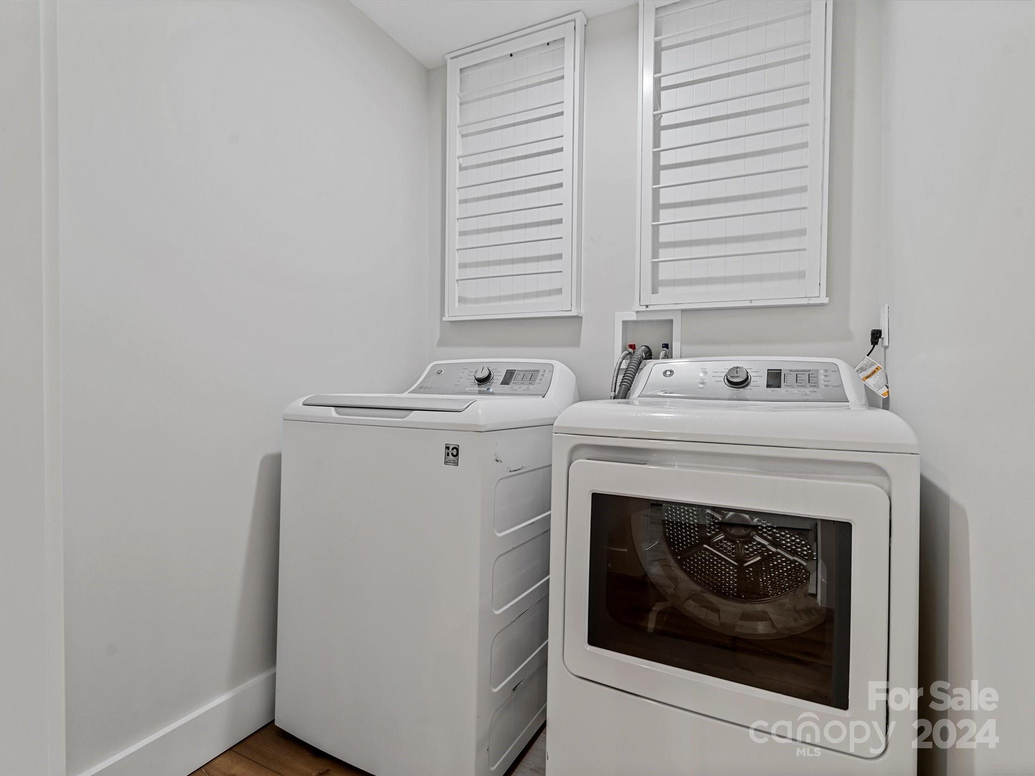 6220 River Cabin Lane