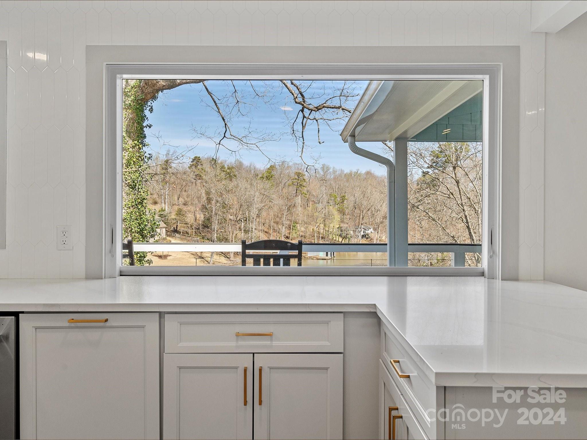 6220 River Cabin Lane