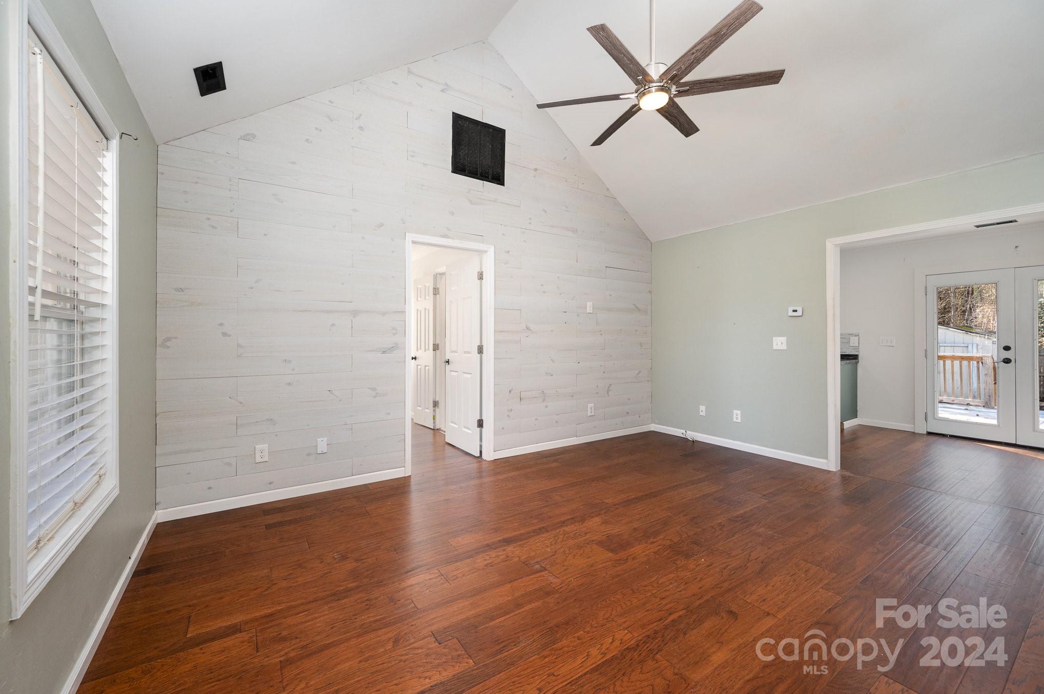 2246 Kestrel Drive