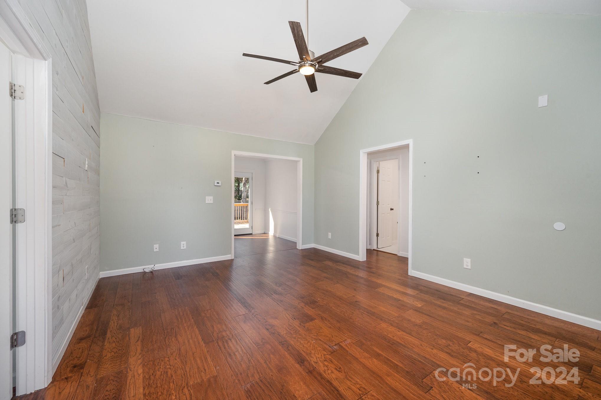 2246 Kestrel Drive